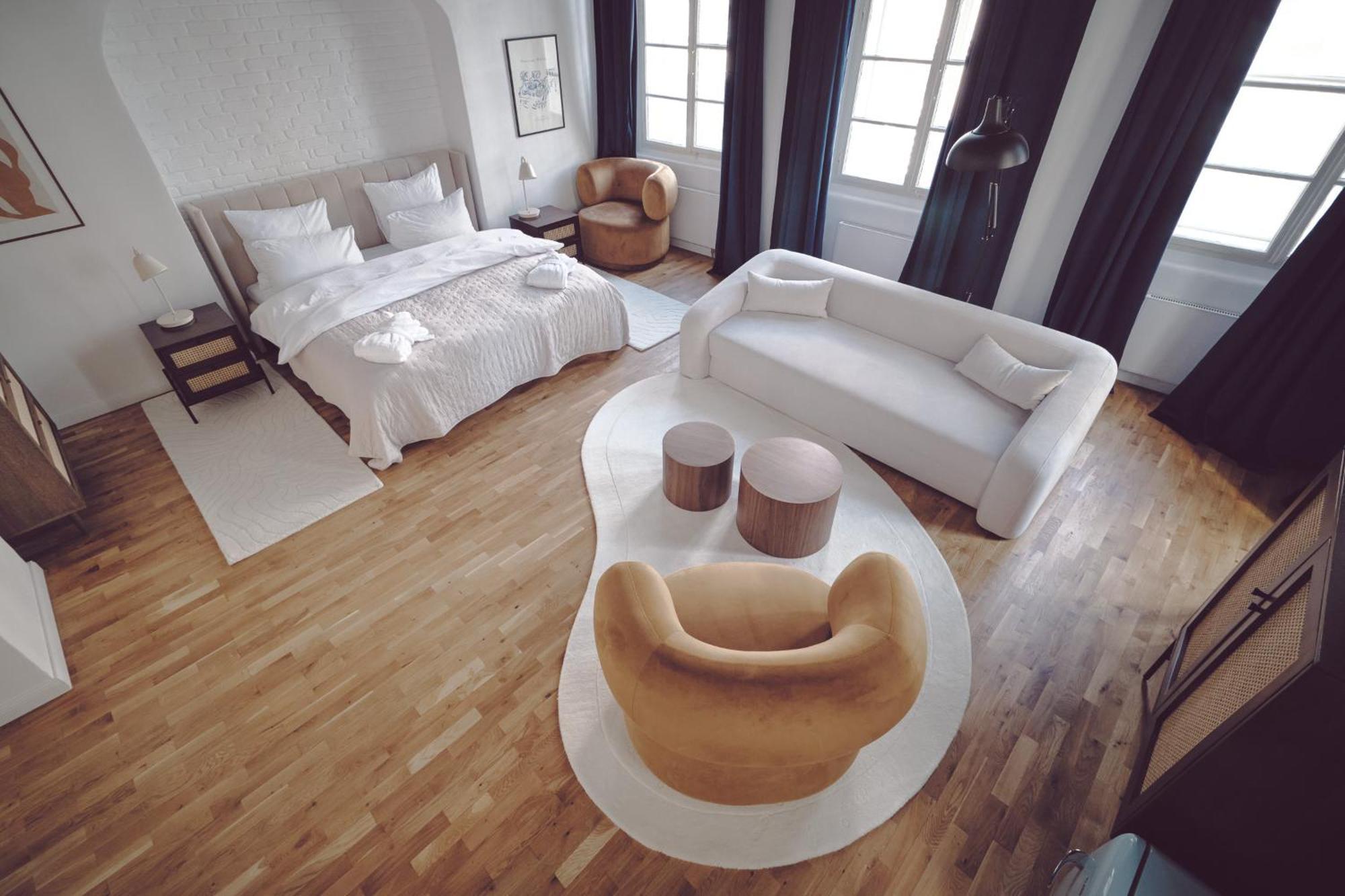 Deluxe Zimmer mit Kingsize-Bett