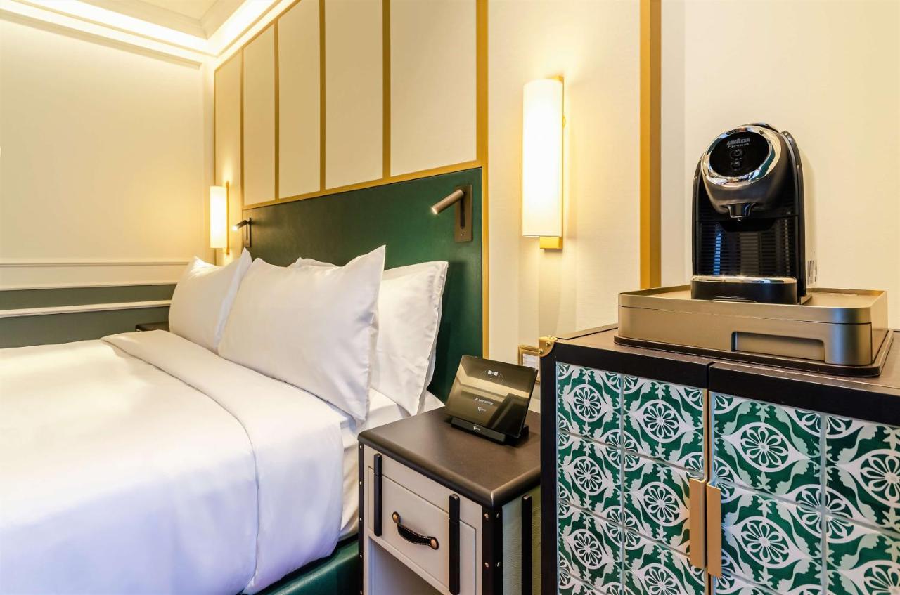 Zimmer mit Kingsize Bett