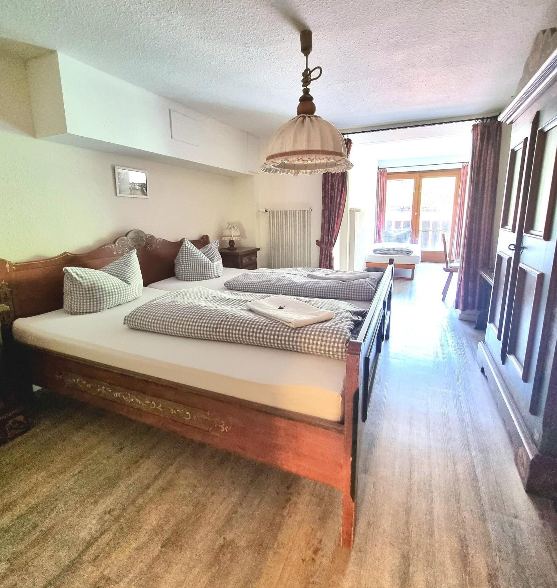 Fünfbettzimmer