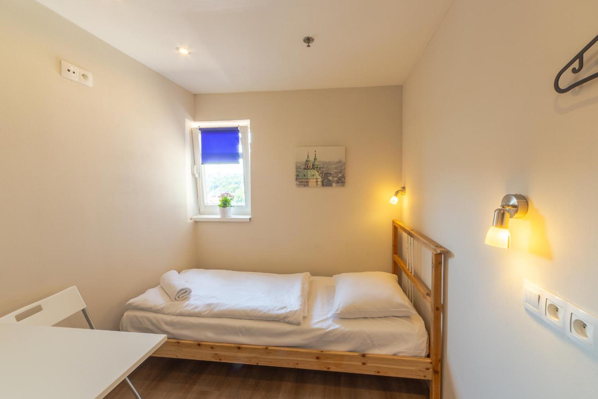 Single Room with Shared Bathroom,1549906900:JPEG