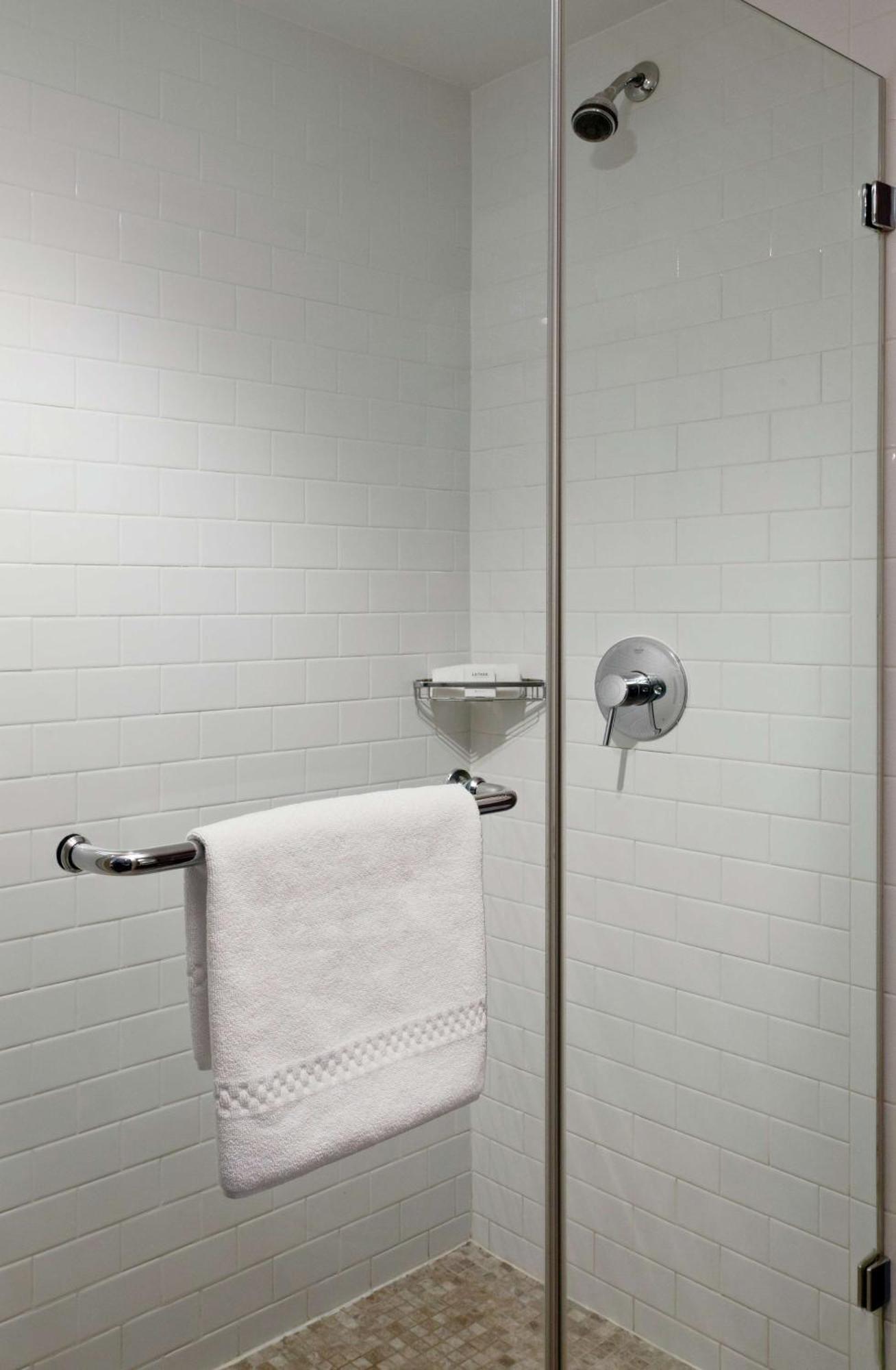 Deluxe Doppelzimmer mit 2 Doppelbetten