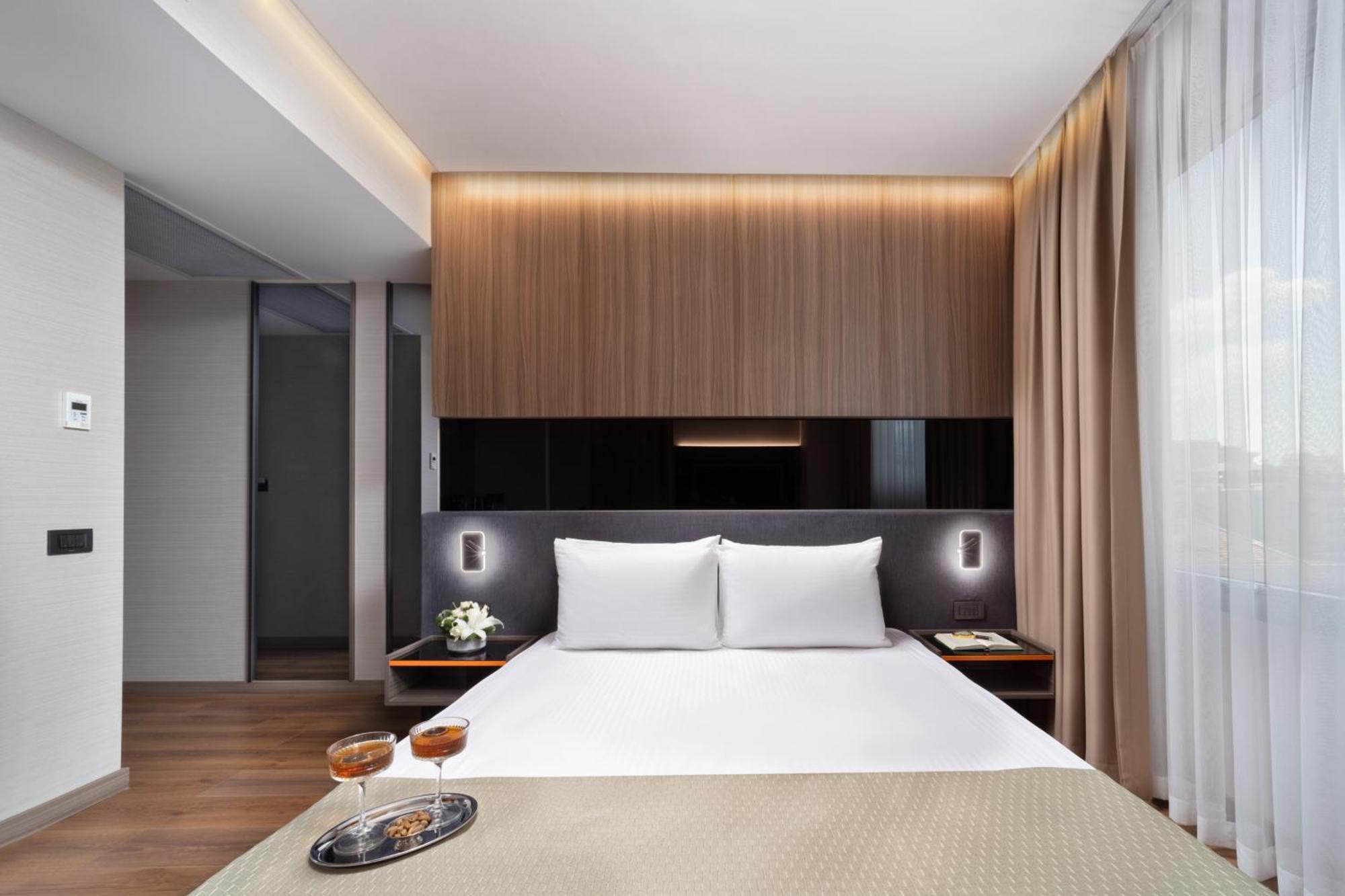 Deluxe Suite mit Whirlpool-Badewanne