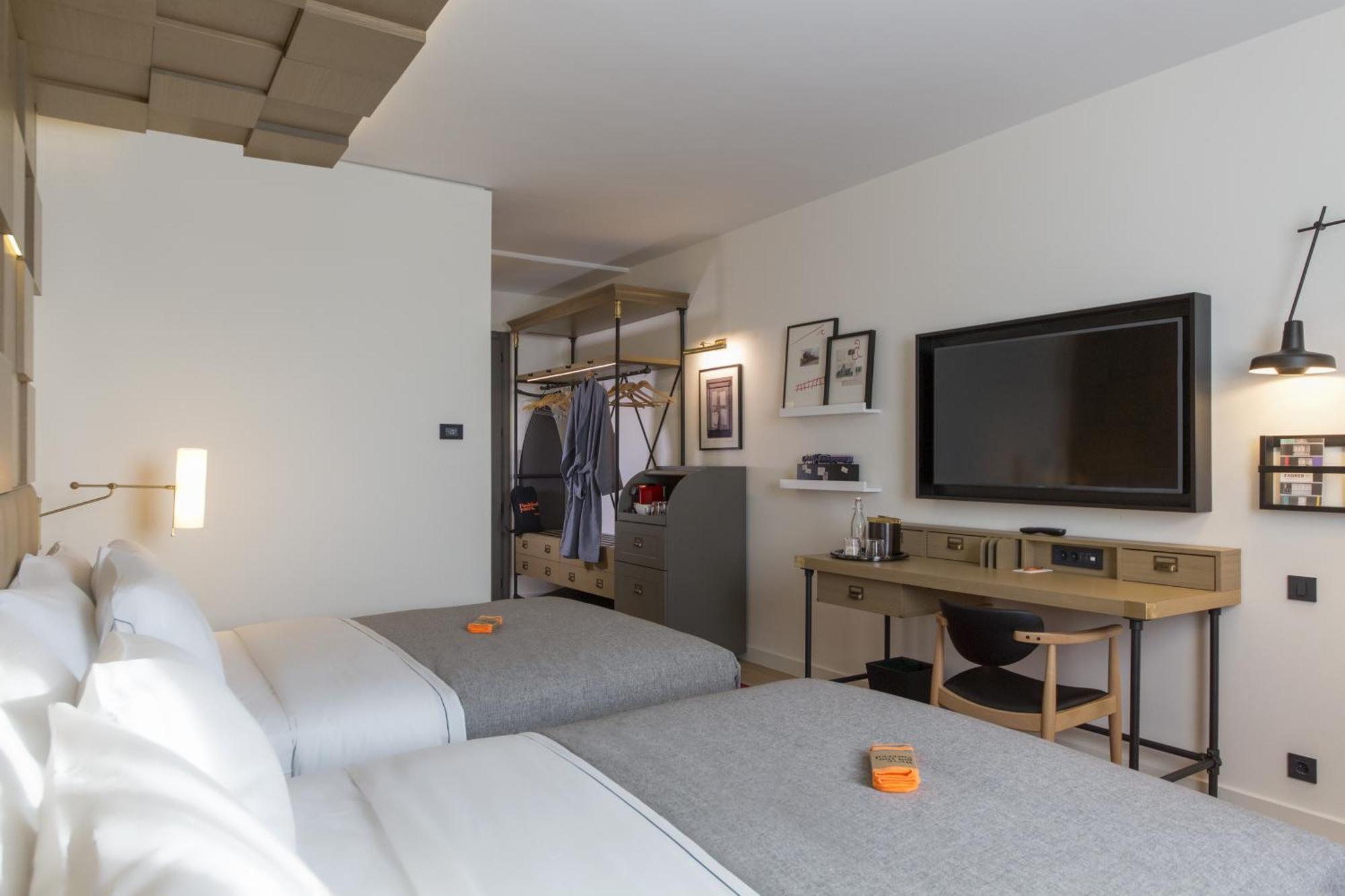 Double Room with Two Double Beds,1549424674:JPEG