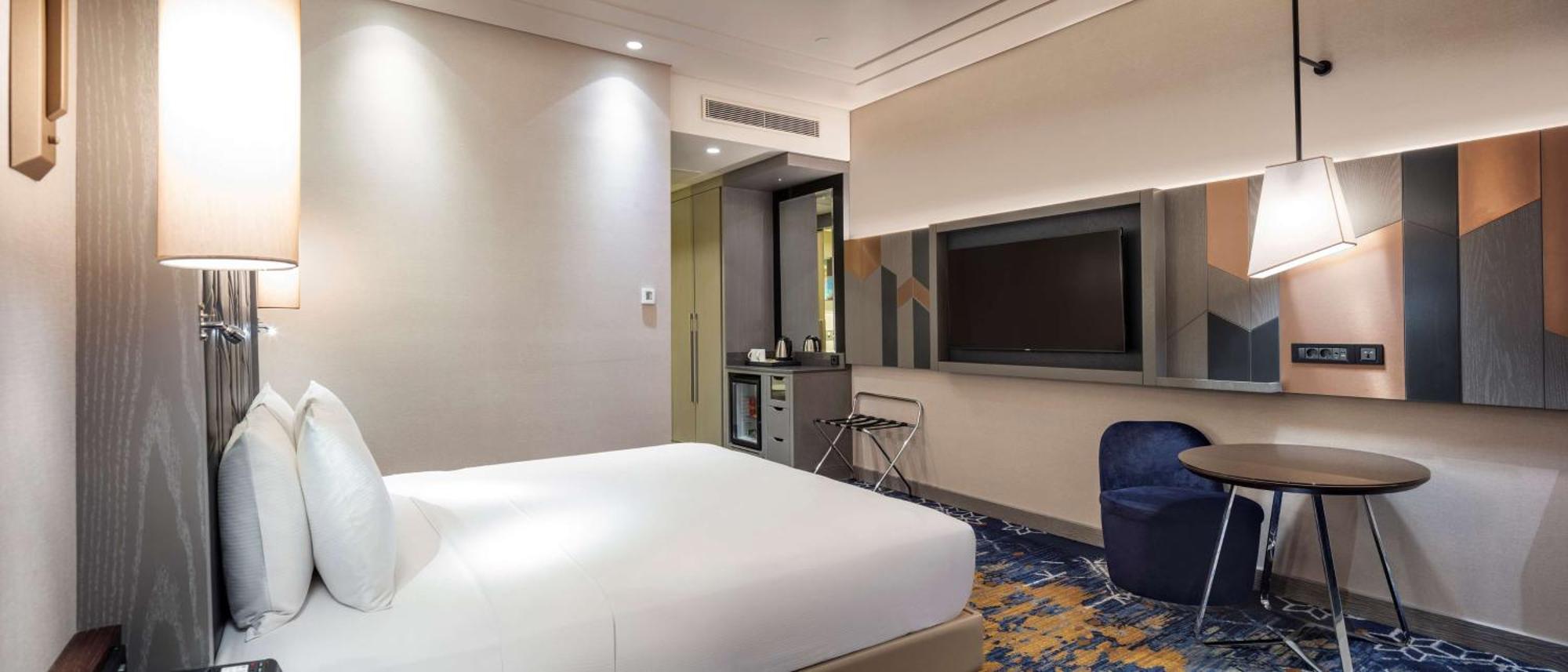 Executive King Room,1550380192:JPEG