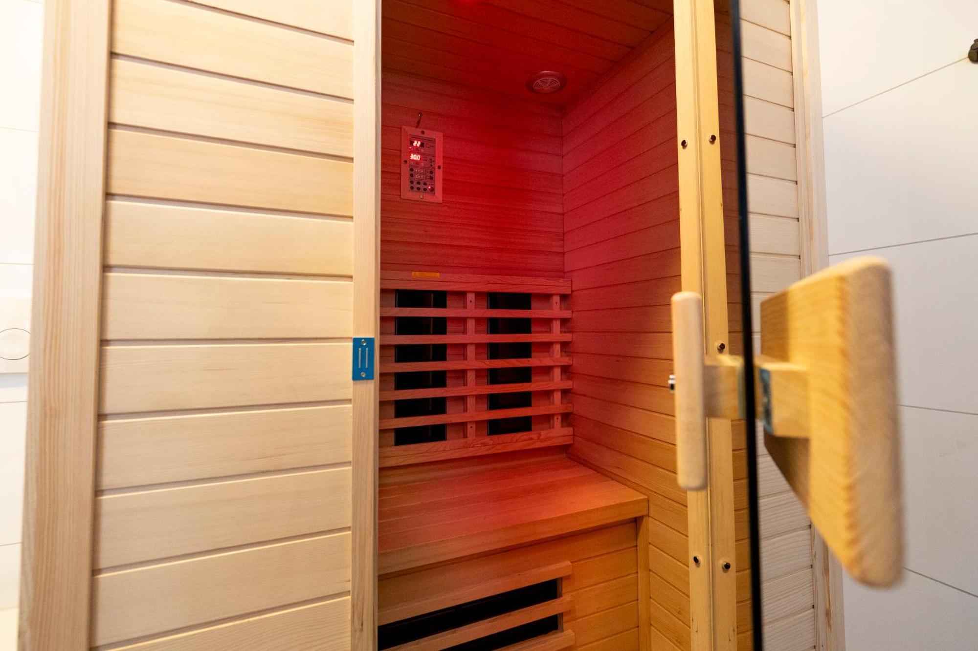 Ferienwohnung mit 4 Schlafzimmern, Sauna und Whirlpool