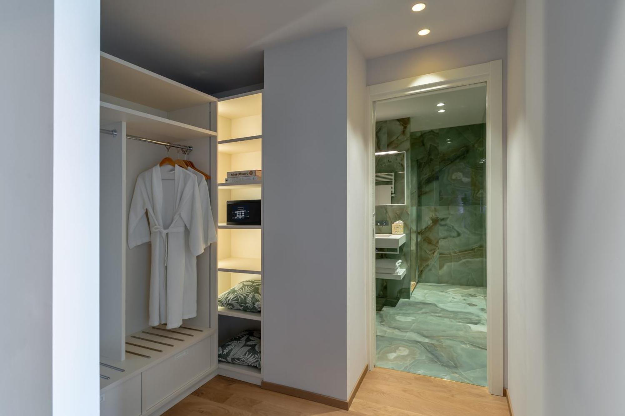 Junior Suite mit Terrasse und Seeblick