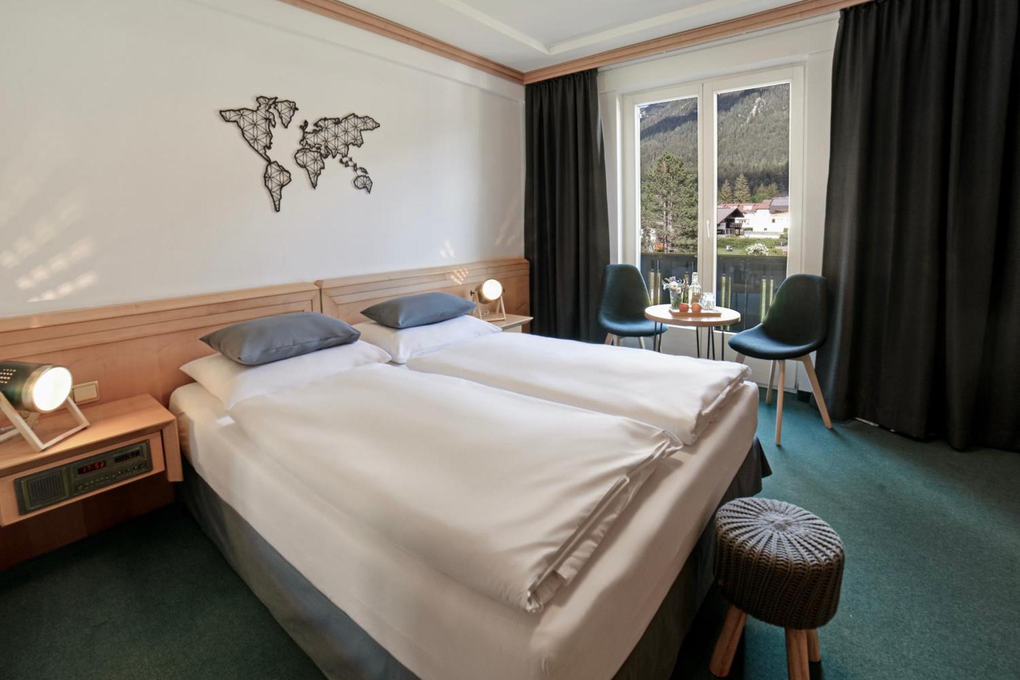 Doppelzimmer mit Balkon