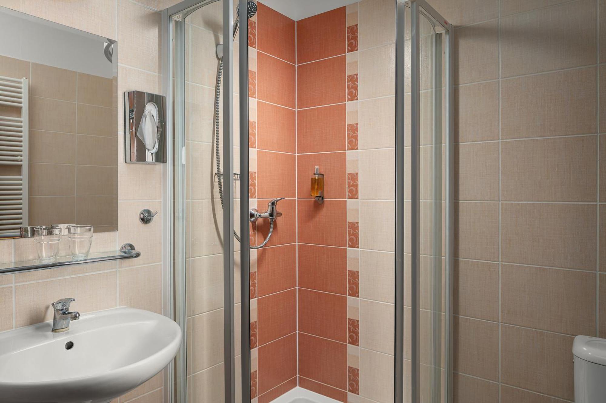 Doppelzimmer mit Zustellbett