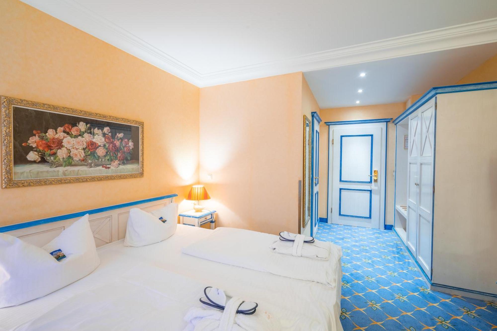 Deluxe Doppelzimmer mit seitlichem Meerblick