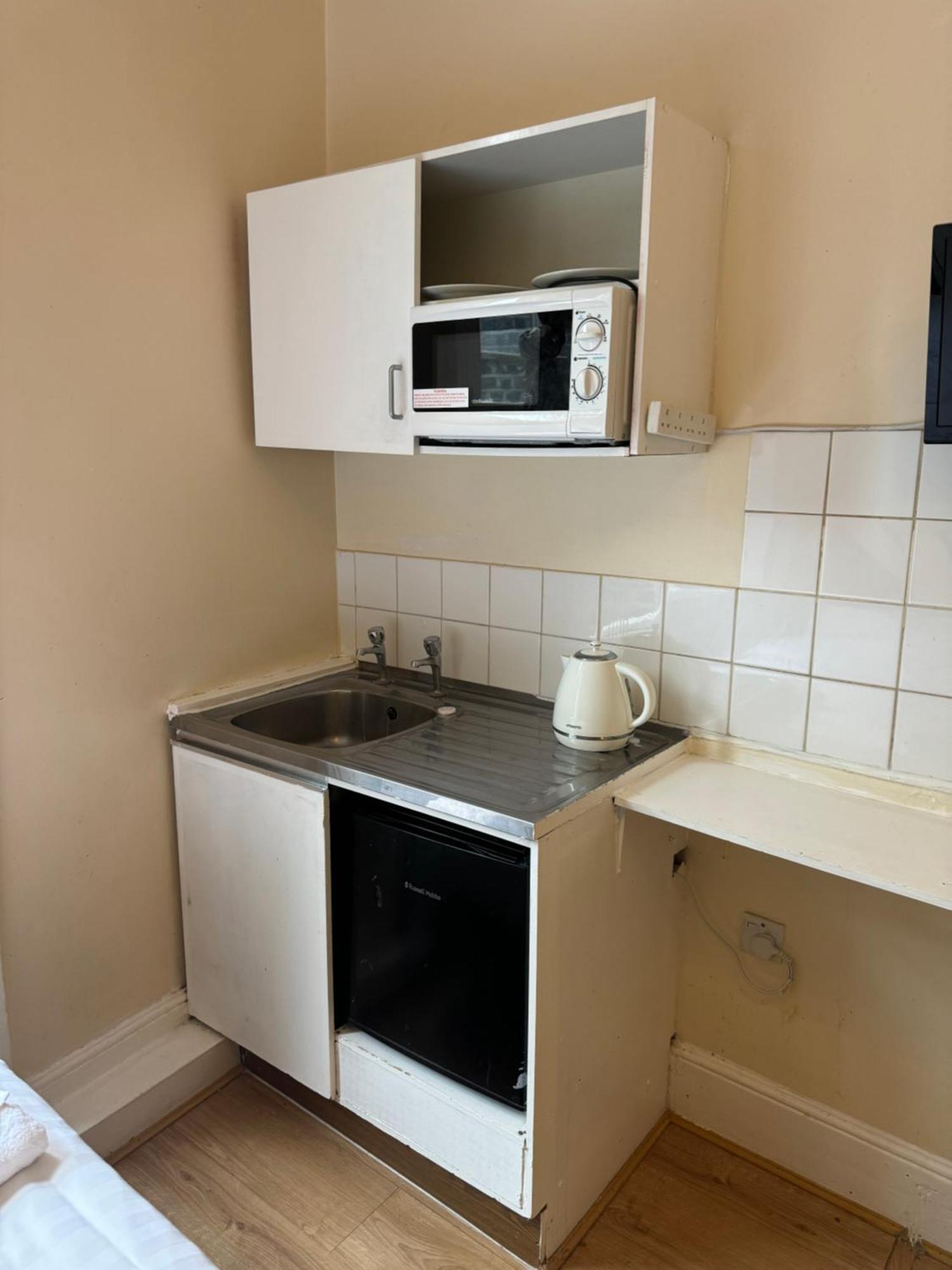Dreibettzimmer mit Bad