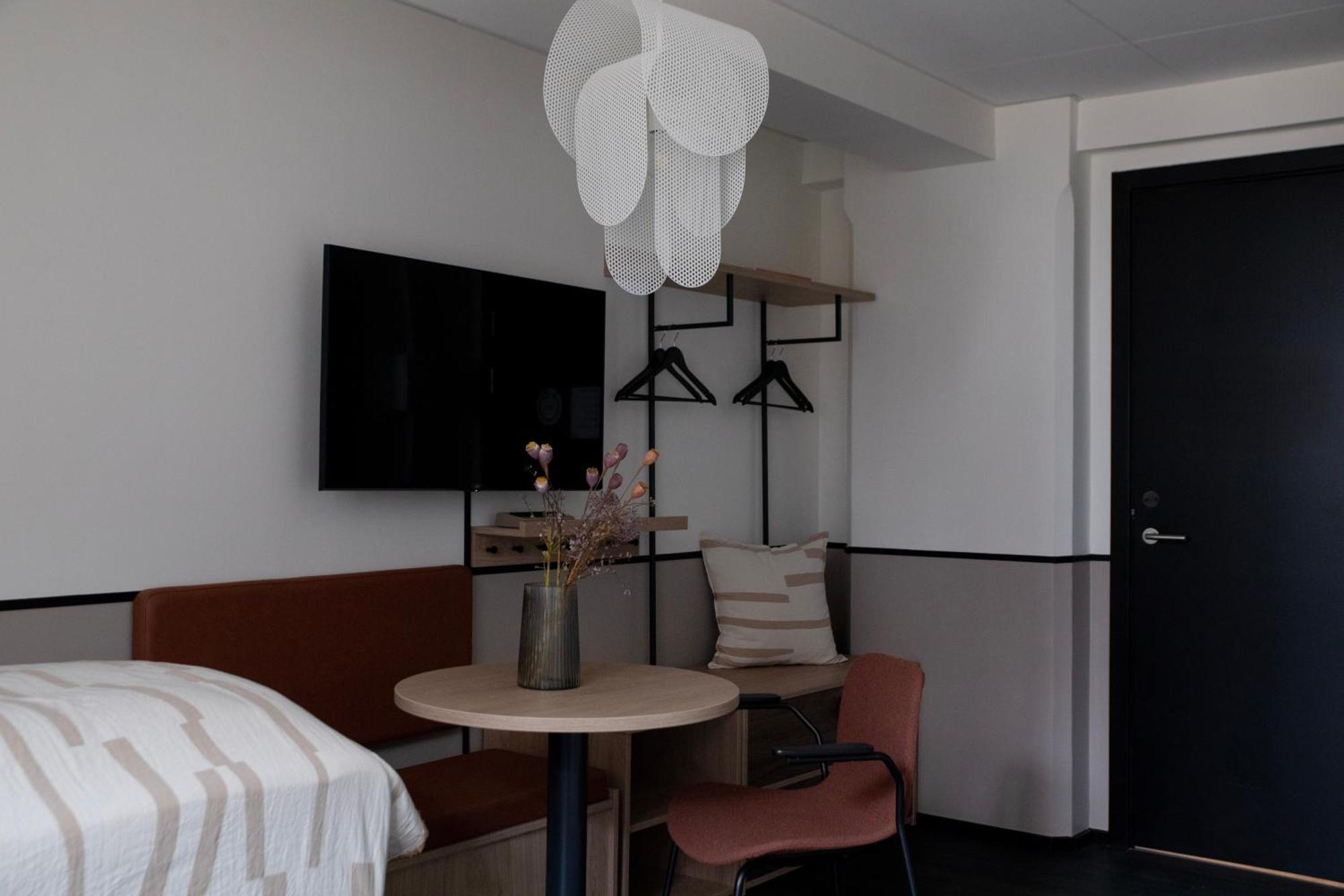 Compact Studio - Kleines Doppelzimmer mit Küche