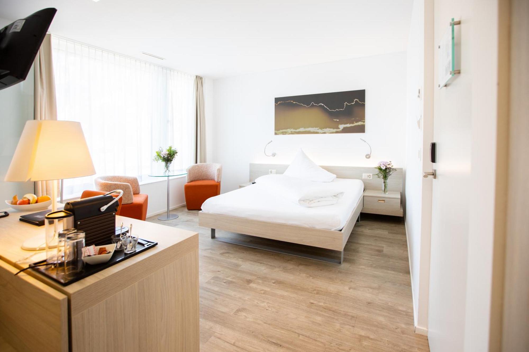 Standard Double Room with Mountain View,1571310173:JPEG