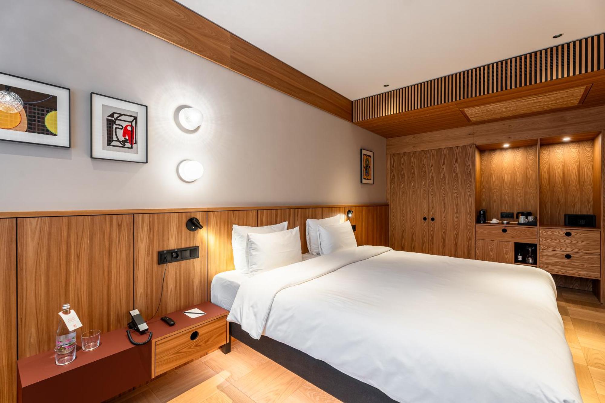 Deluxe Zimmer mit Kingsize-Bett