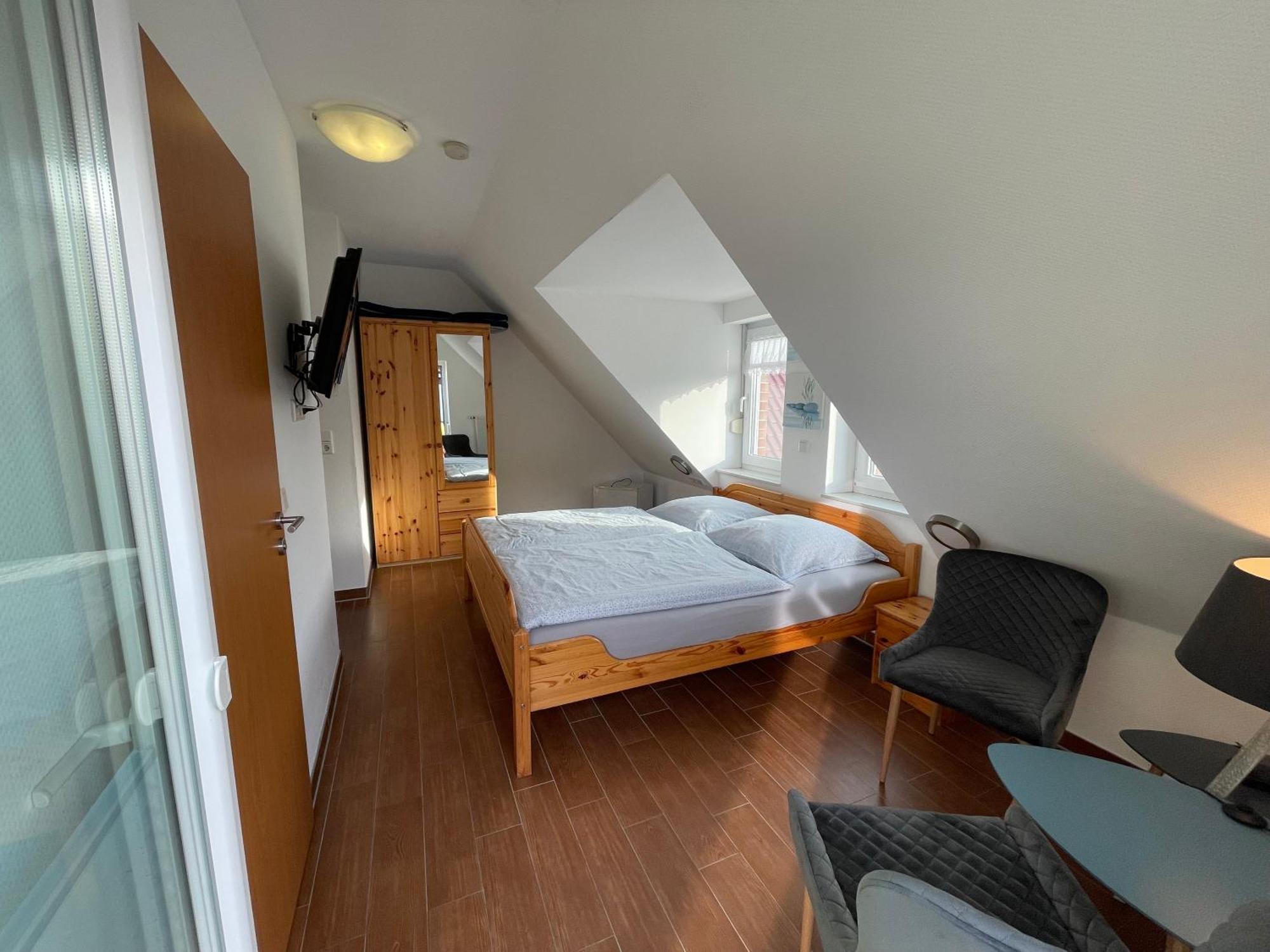 Doppelzimmer mit Balkon