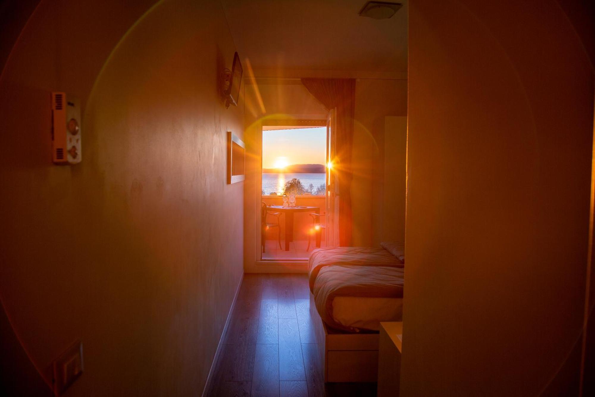 Doppelzimmer mit Seeblick