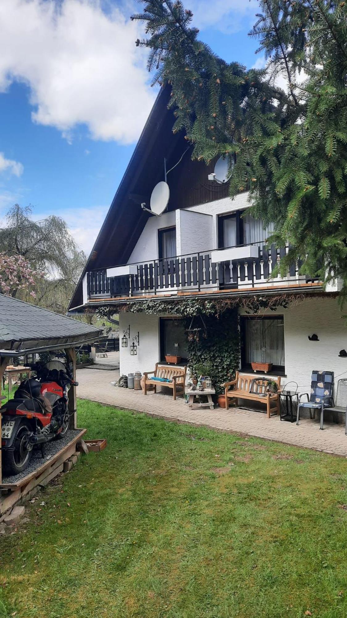 Einzelzimmer mit Balkon