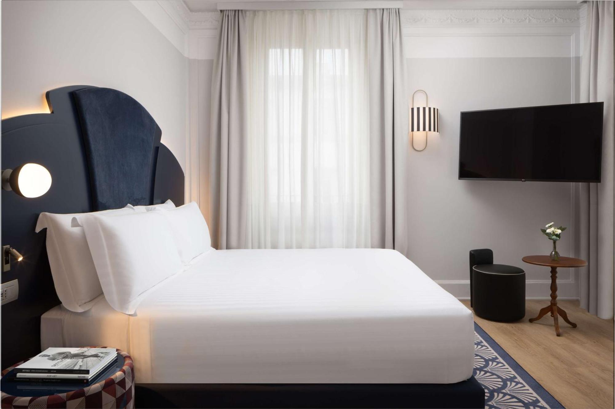 Deluxe Zimmer mit 1 Kingsize-Bett und Terrasse