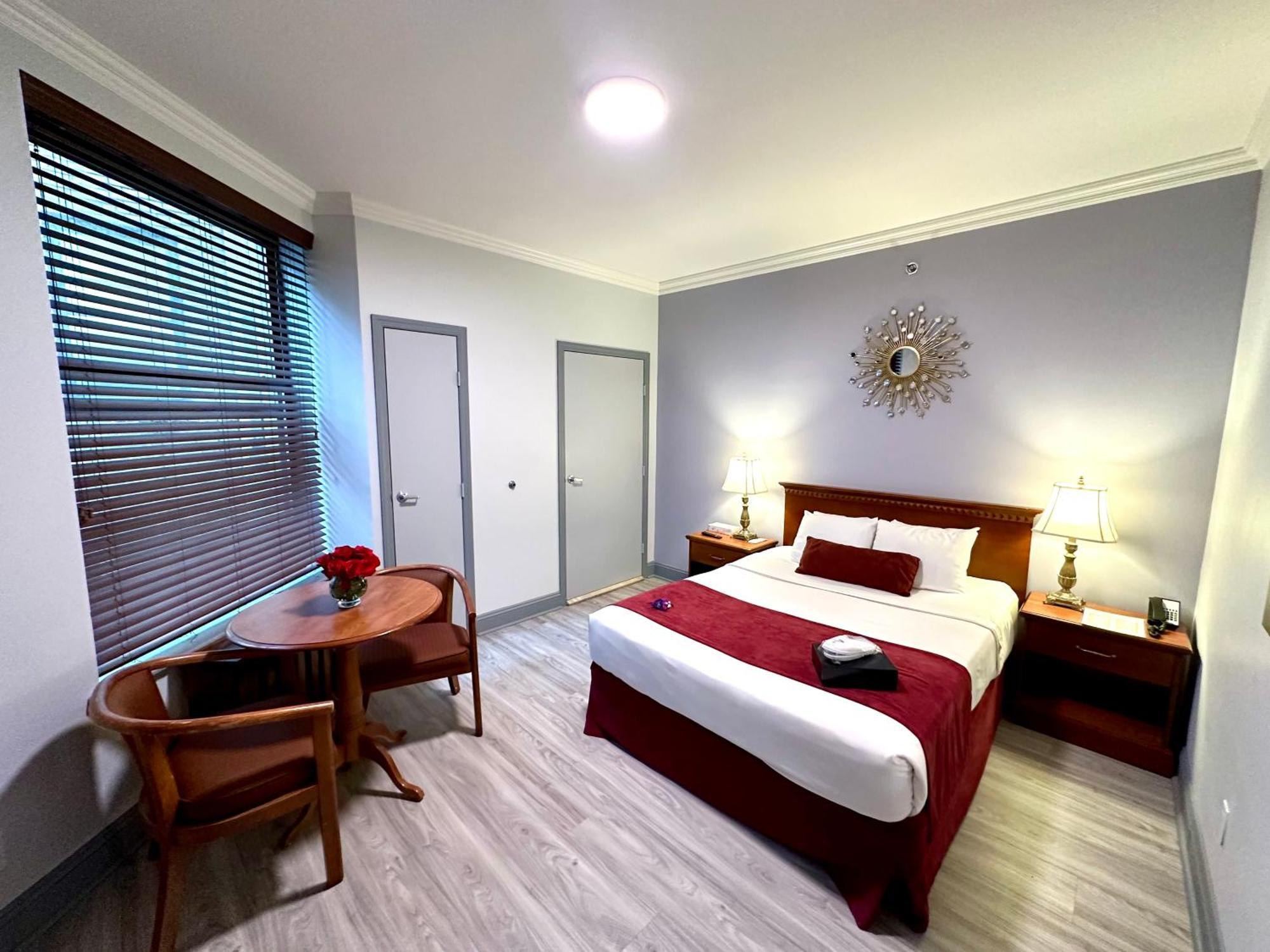 Zimmer mit 1 Queensize-Bett – barrierefrei
