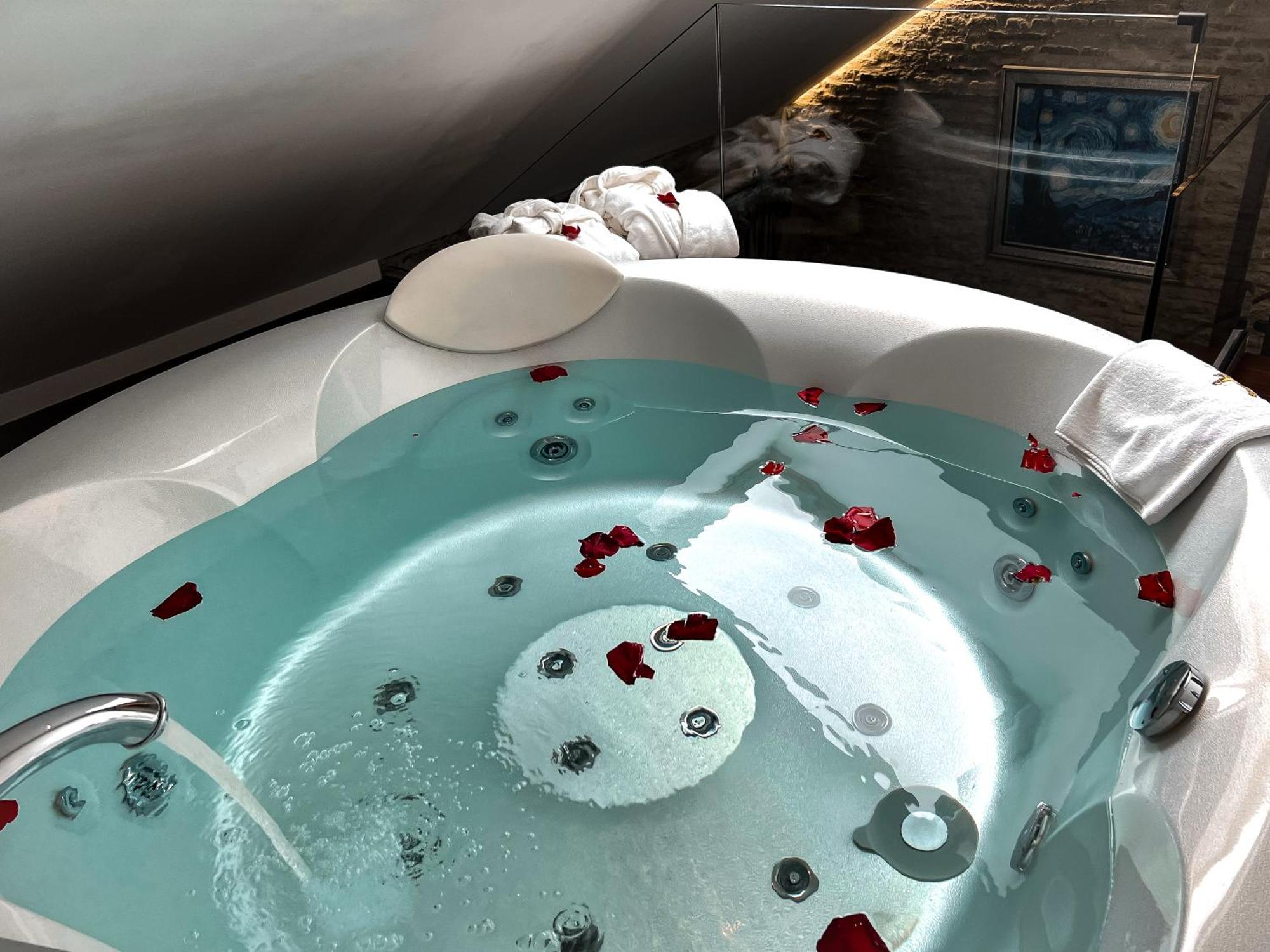 Suite mit Whirlpool