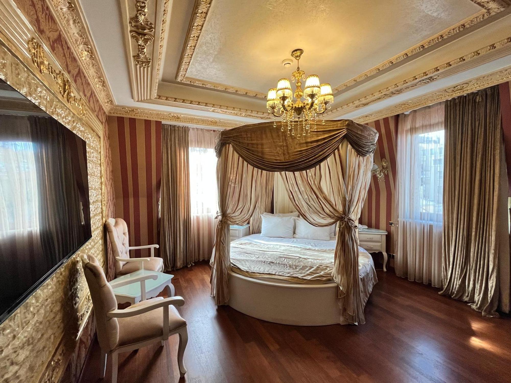 Junior Suite,1588040027:JPEG