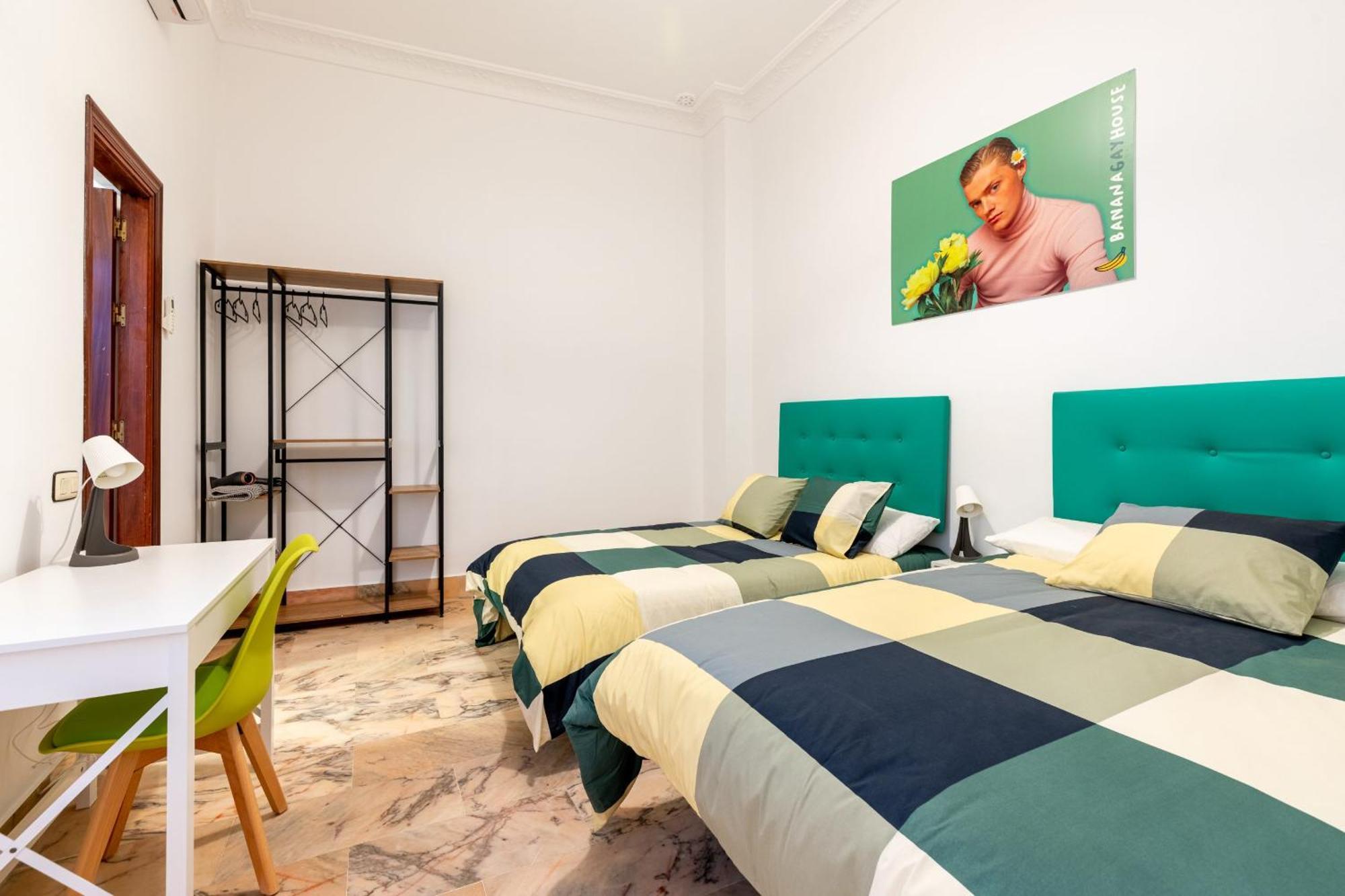 Vierbettzimmer mit eigenem Bad