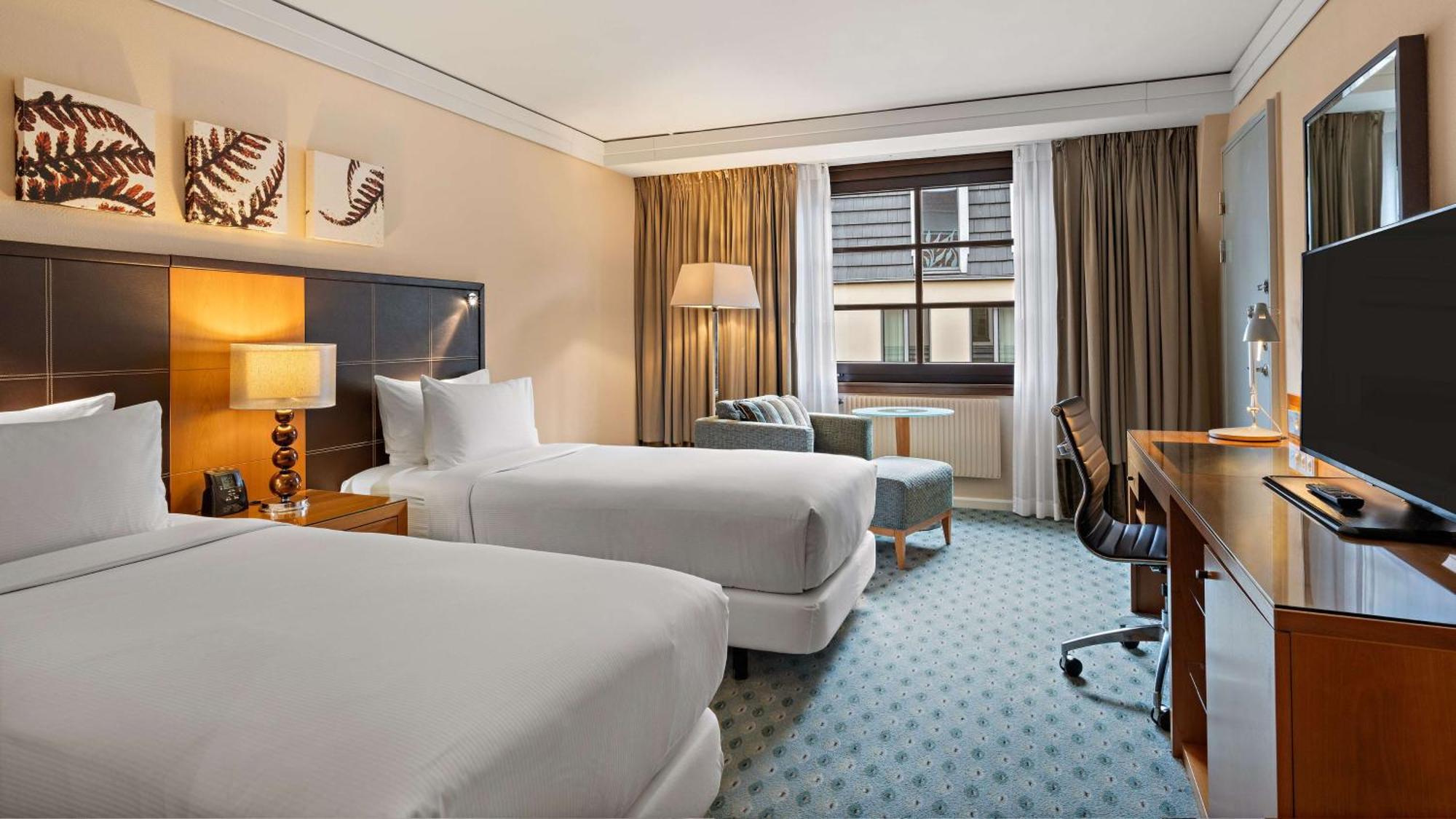 Twin Room,1592043729:JPEG