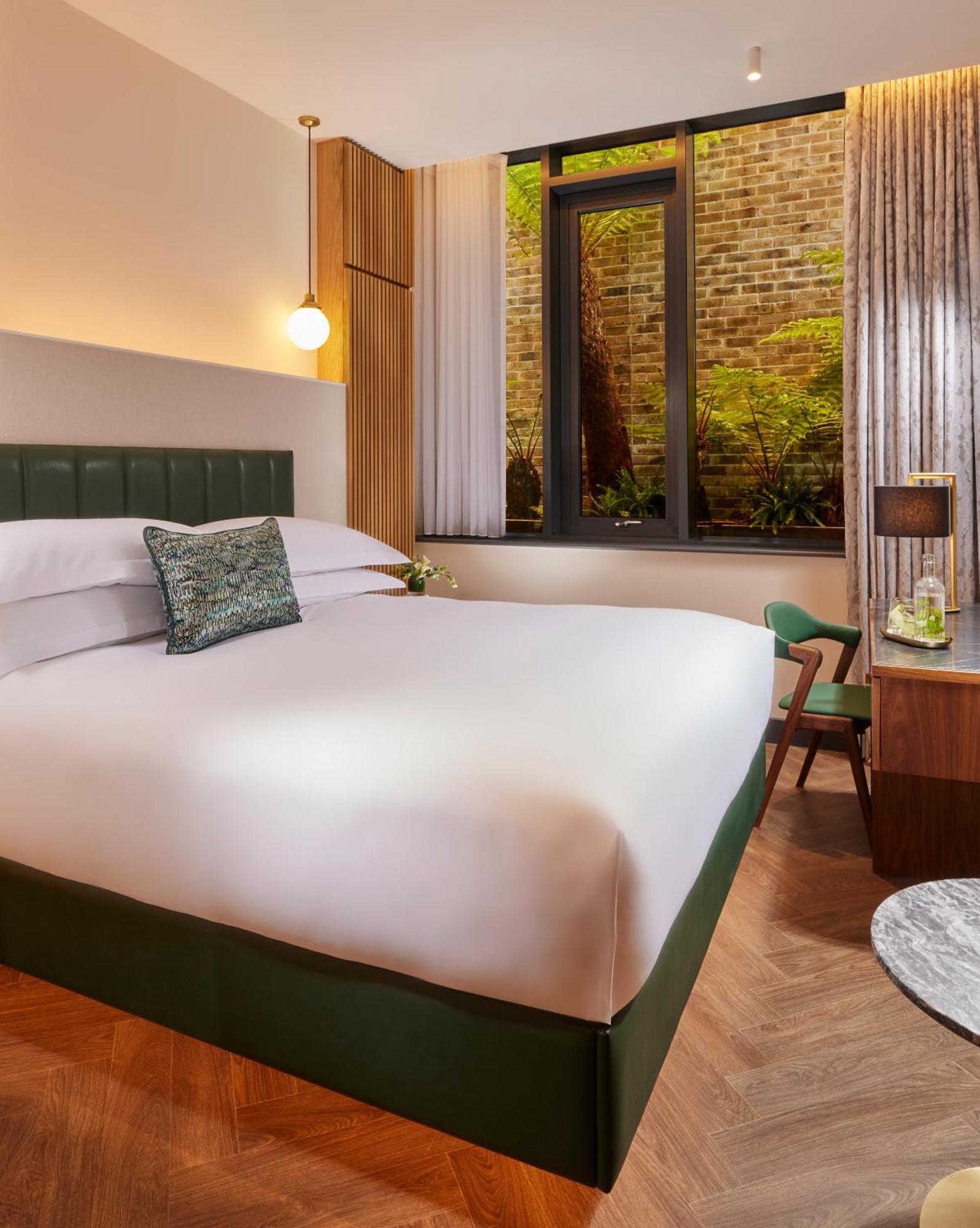 Deluxe Zimmer mit Kingsize-Bett