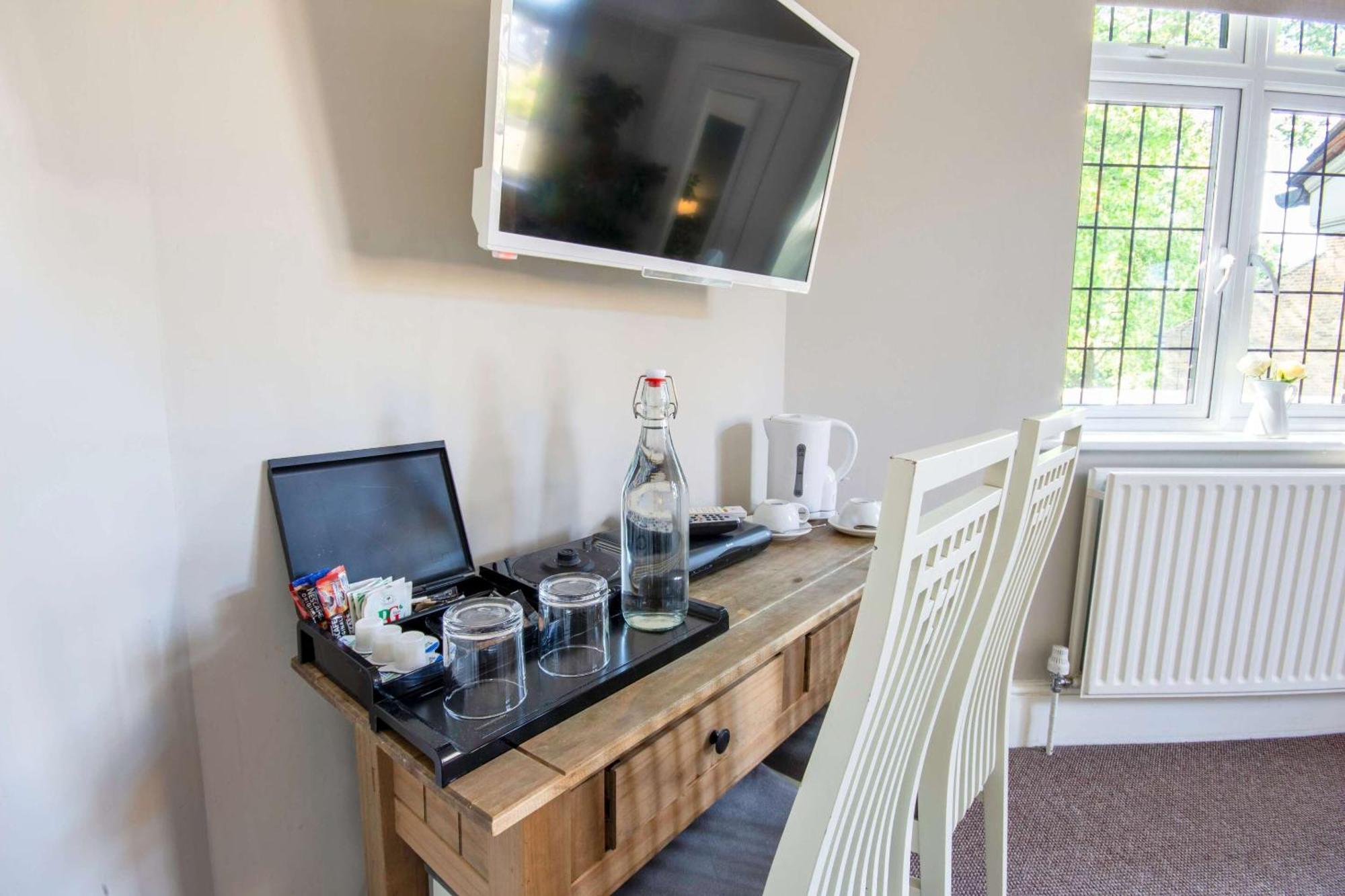 Double Room with Shared Bathroom,1595441613:JPEG