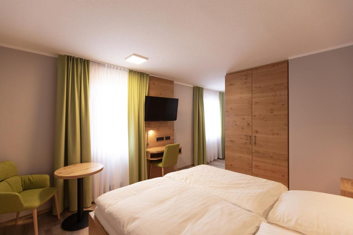 Großes Doppelzimmer