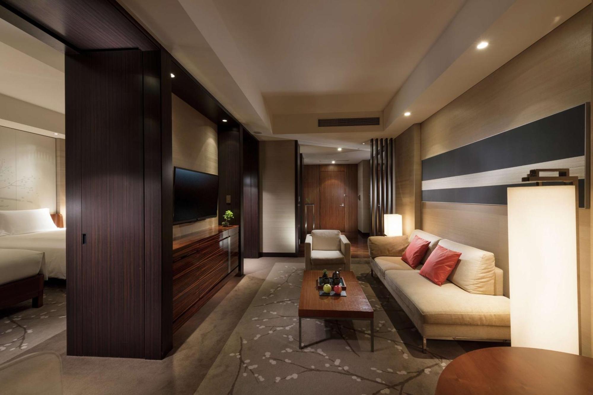 Twin Suite with City View,1598398354:JPEG
