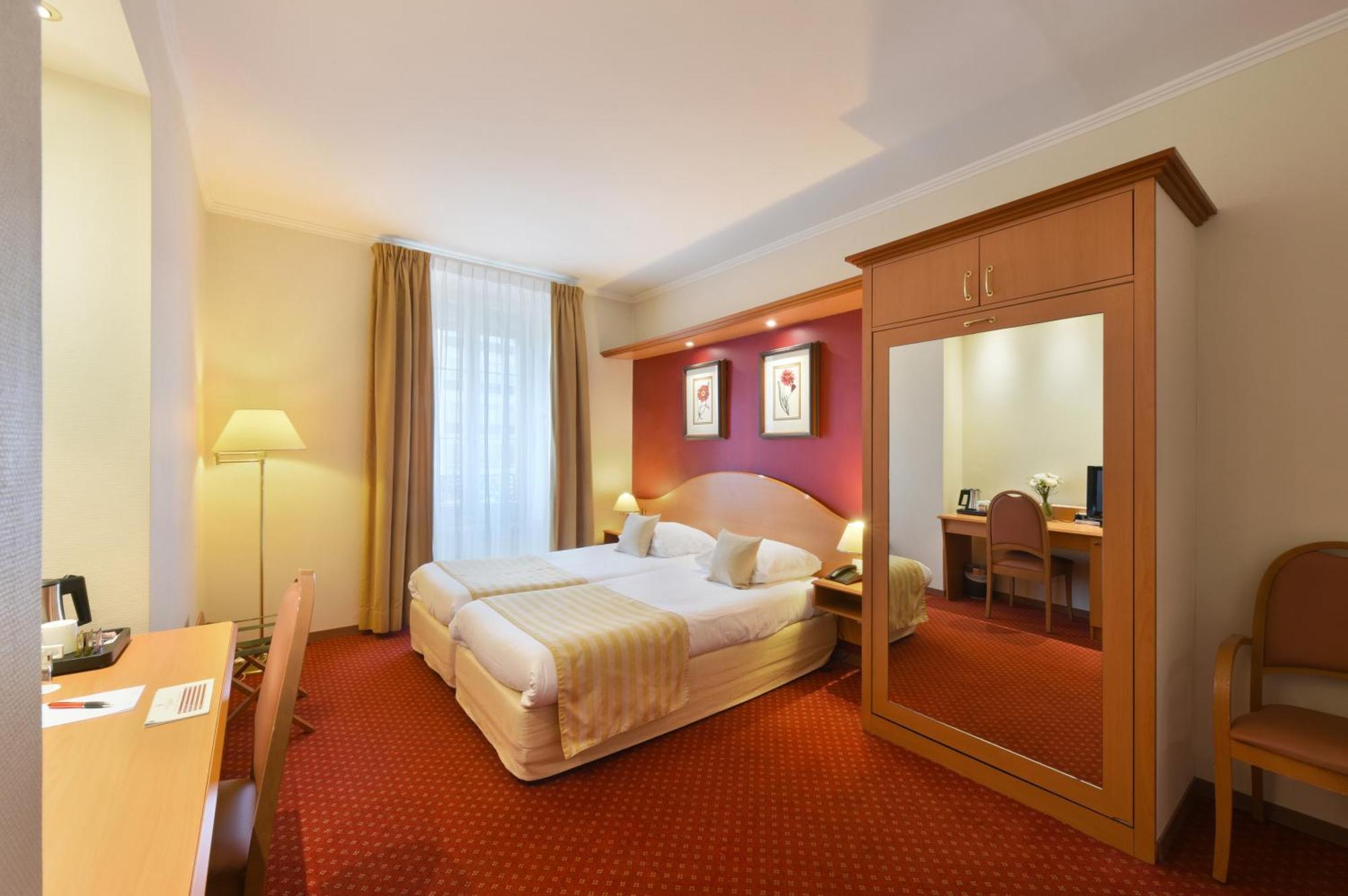 Dreibettzimmer