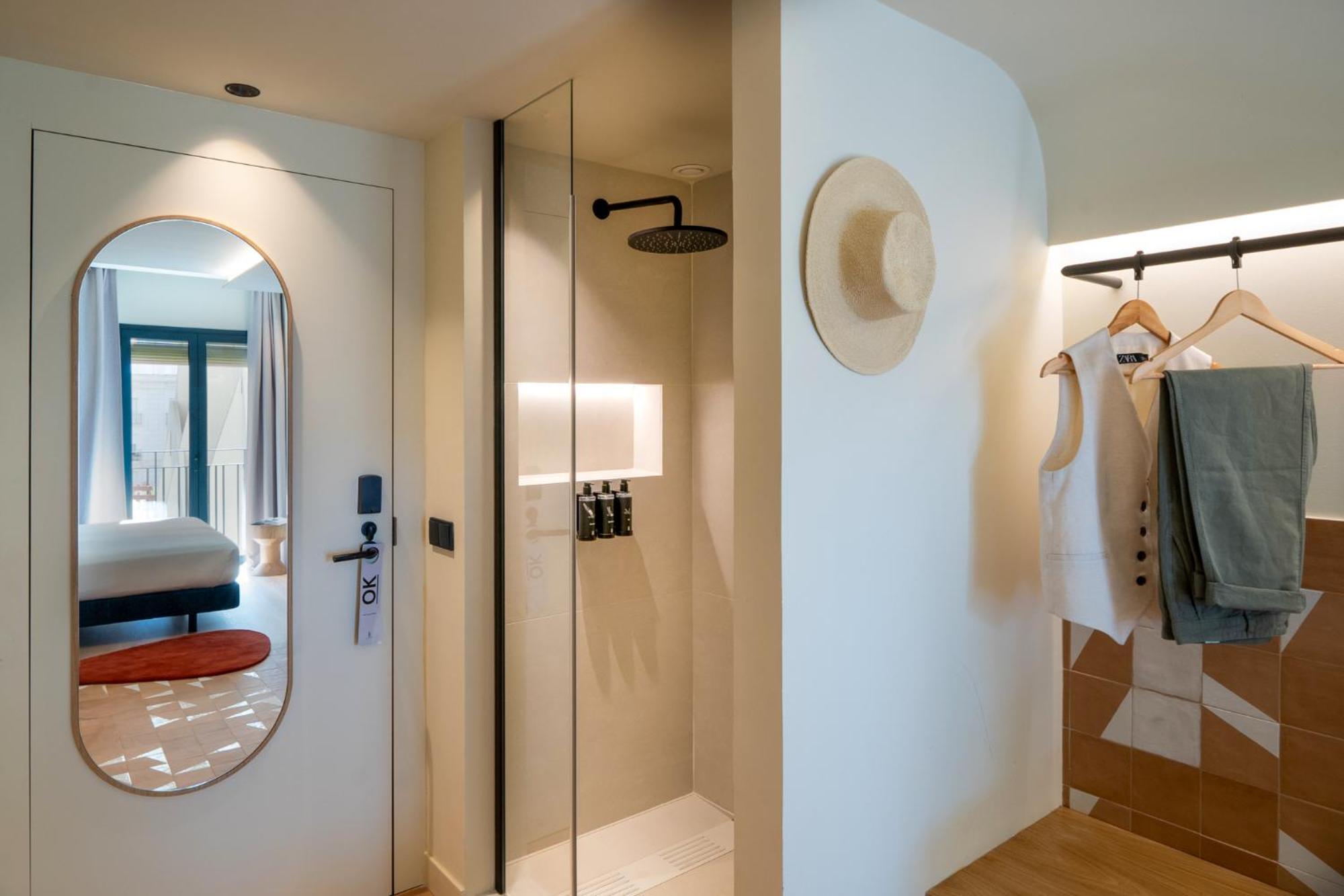 Doppelzimmer mit Balkon