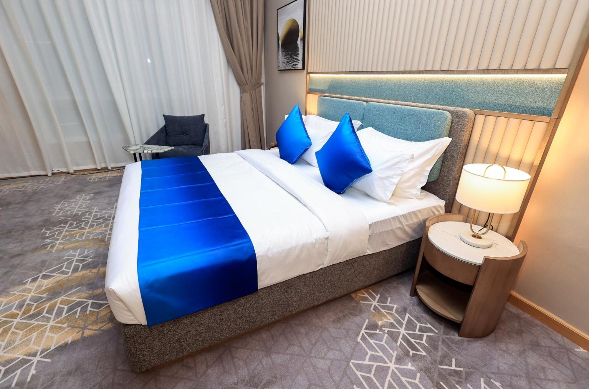 Großes Superior Zimmer mit Kingsize-Bett - Nichtraucher