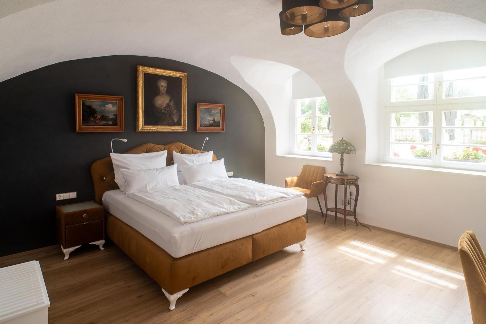 Deluxe Zimmer mit Kingsize-Bett