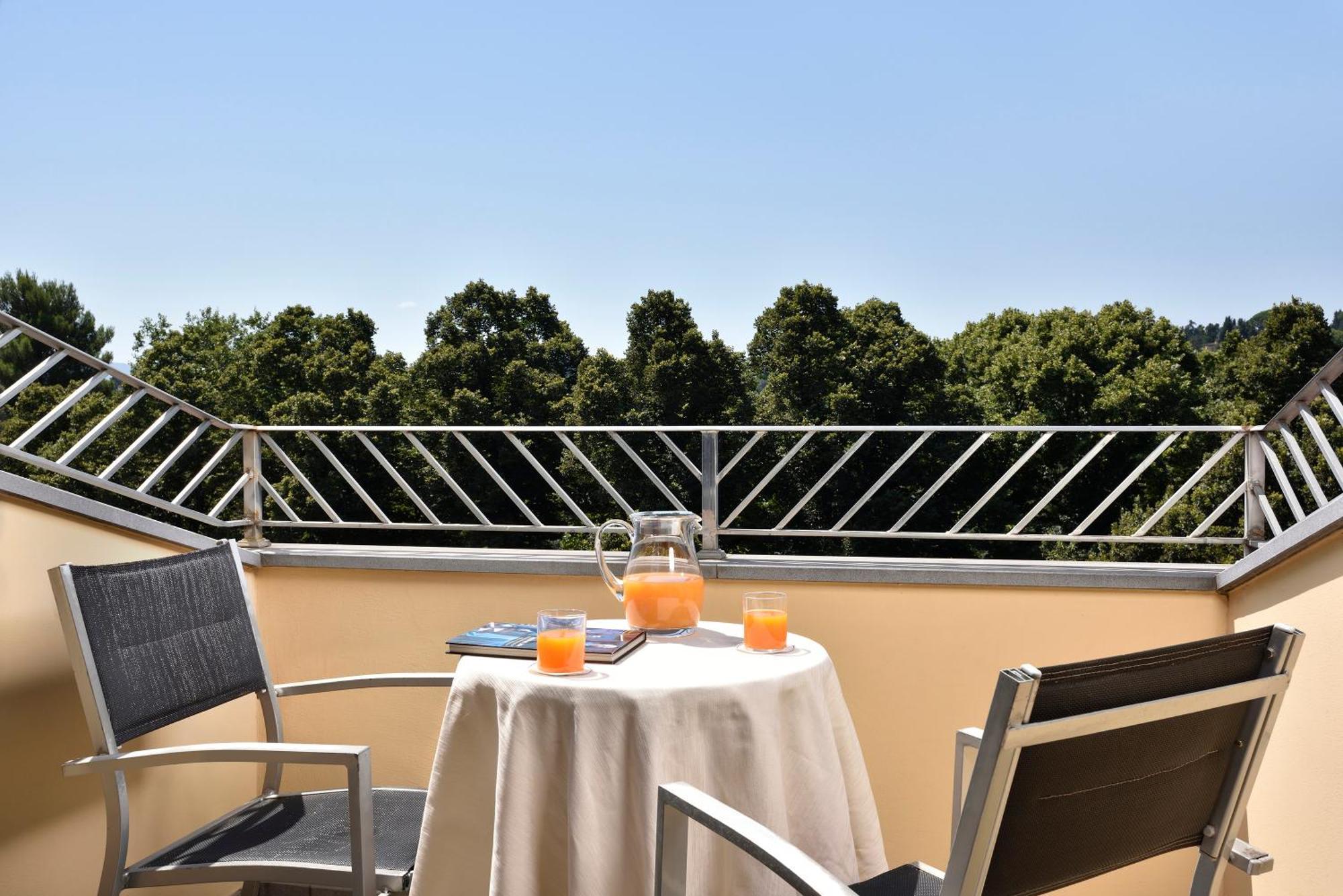 Deluxe Doppelzimmer mit Balkon und Aussicht