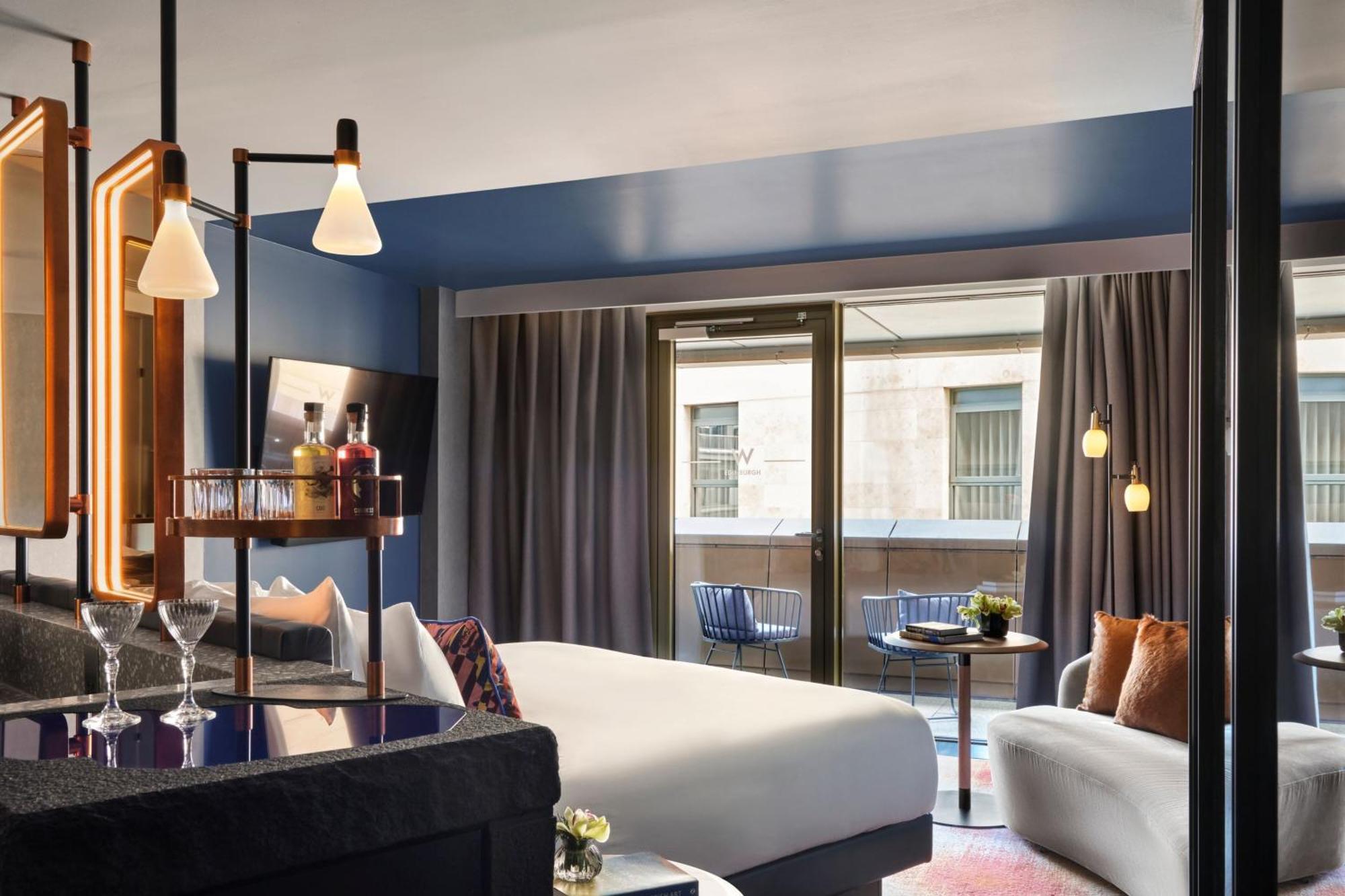 Superior Zimmer mit Kingsize-Bett und Balkon