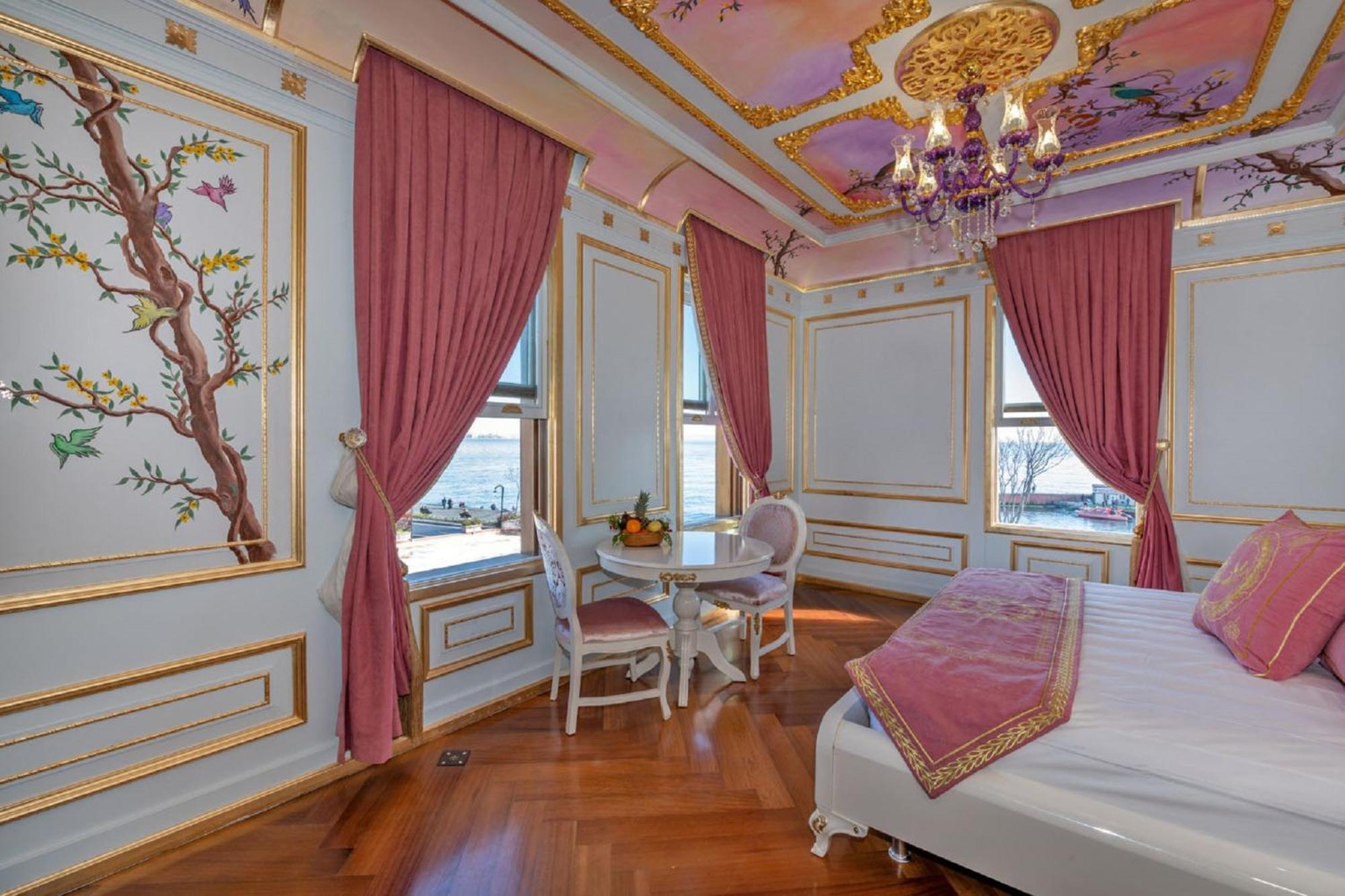Mansion Suite - Free Shared Spa Access (Self use),1610264624:JPEG