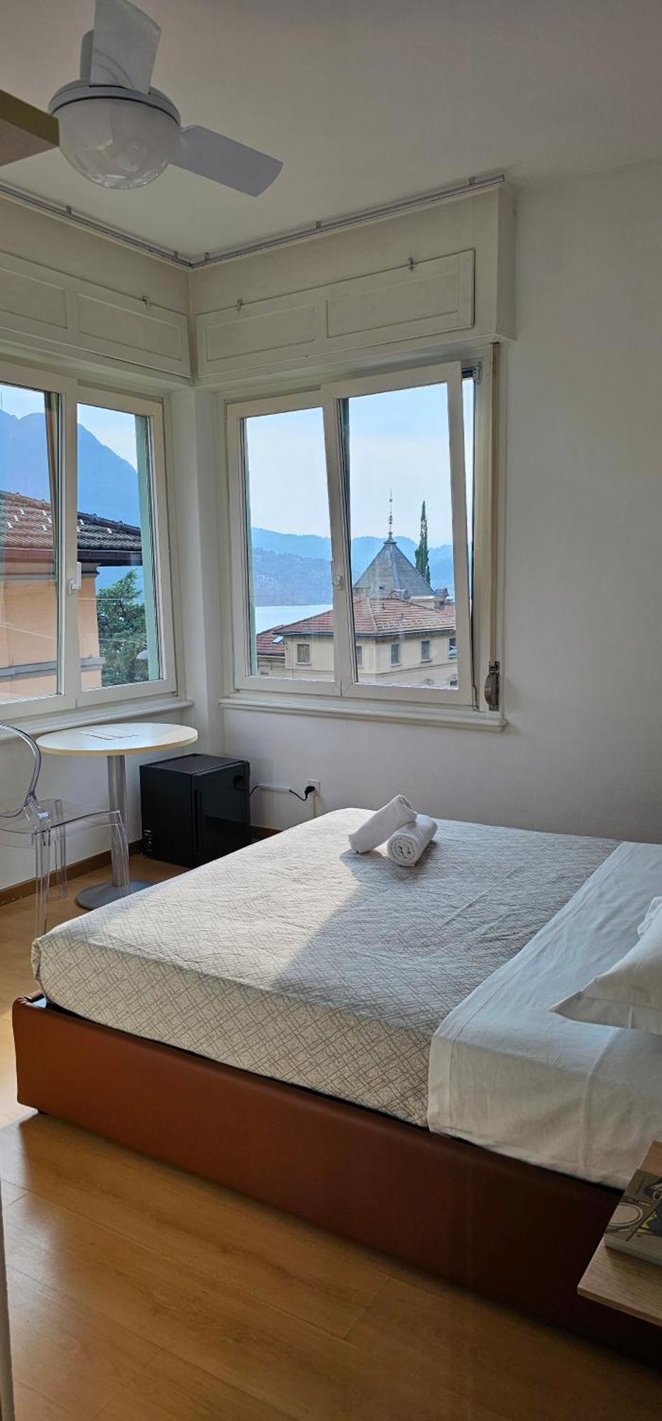Doppelzimmer mit Seeblick