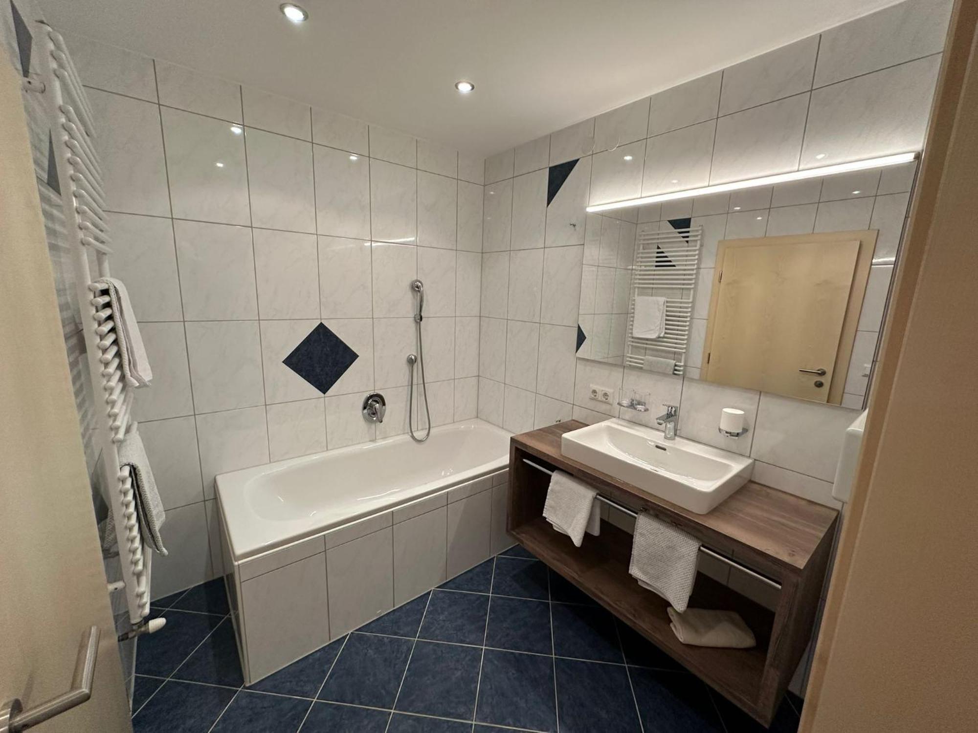 Apartment mit 2 Schlafzimmern und 2 Bädern