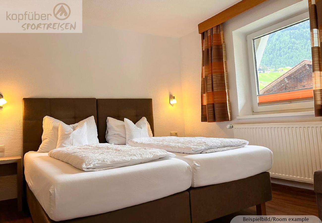 Dreibettzimmer mit Balkon