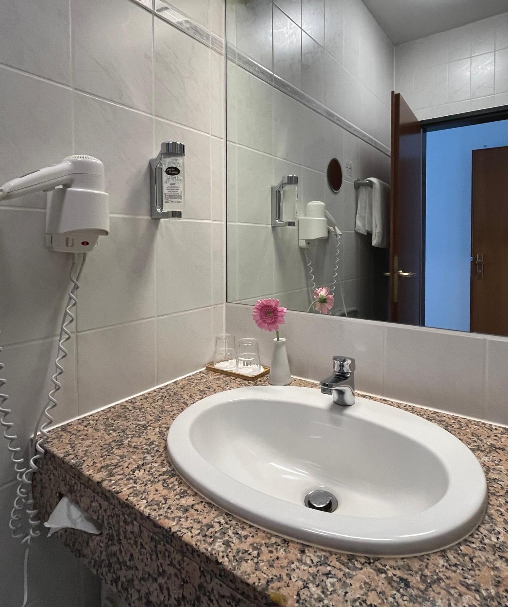 Standard Double Room SensBase,1707940477:JPEG