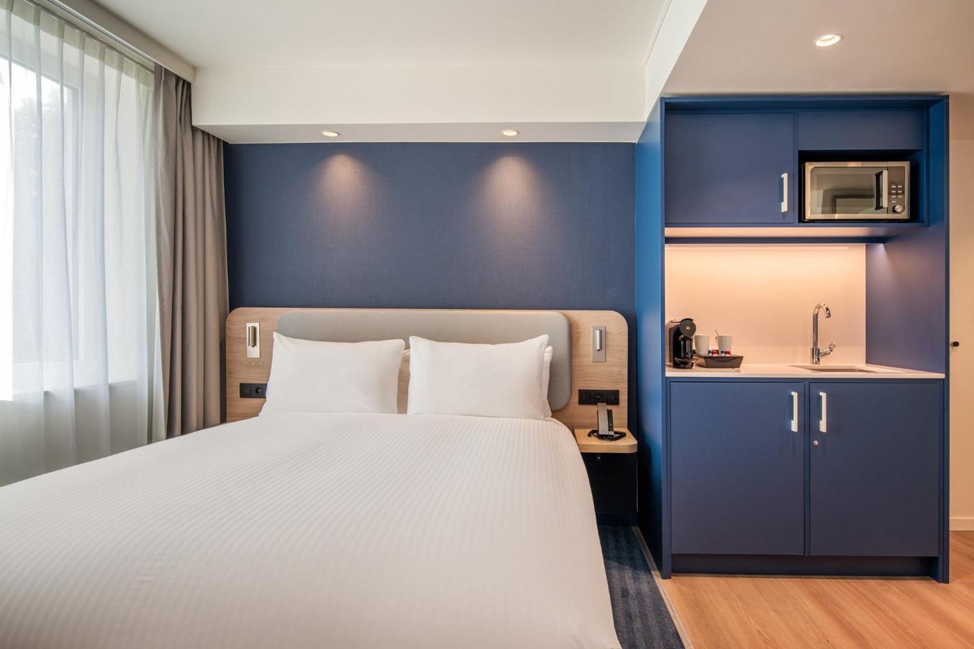 Suite mit Queensize-Bett und Küchenzeile