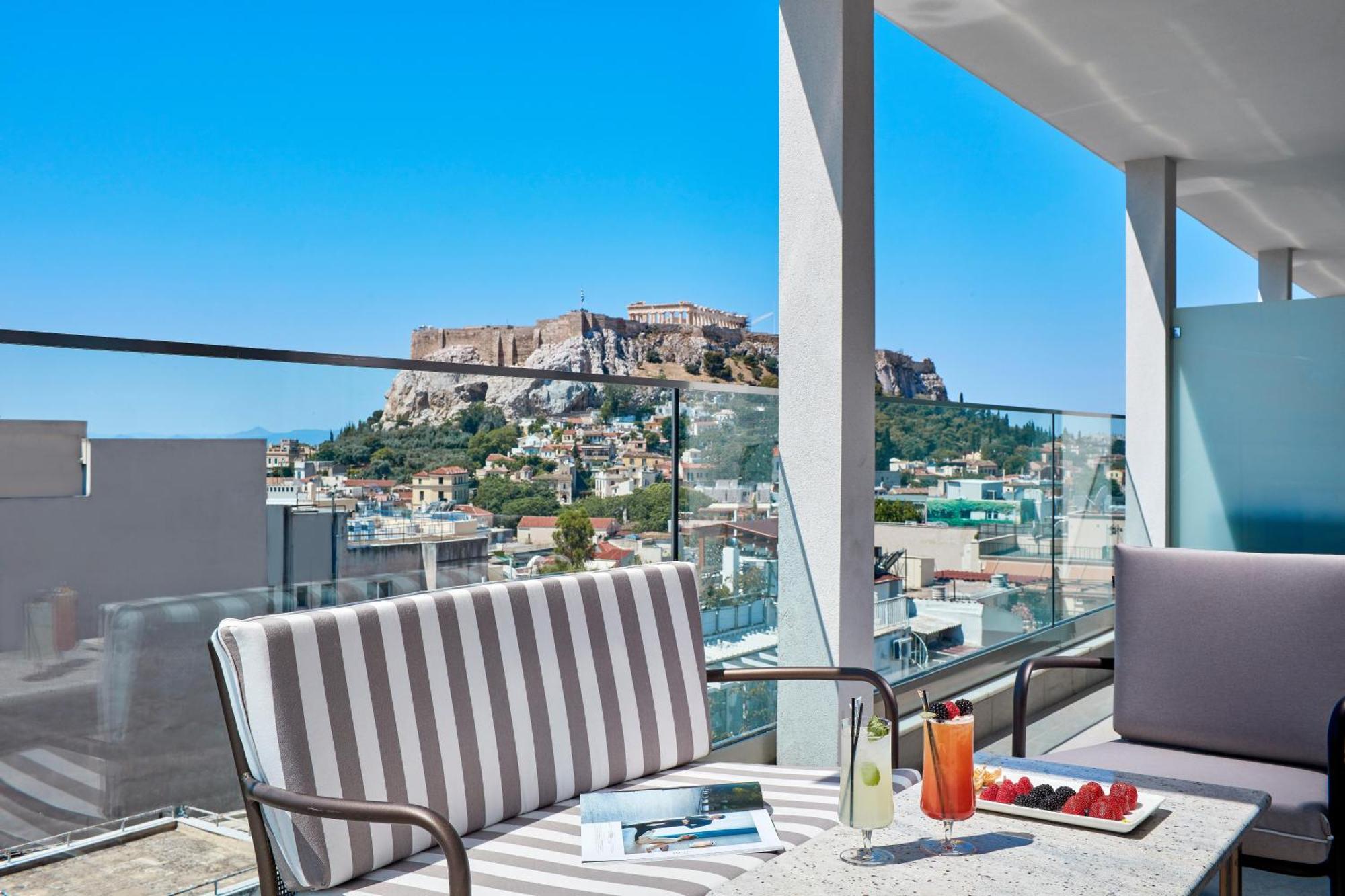 Deluxe Doppelzimmer mit Blick auf die Akropolis.