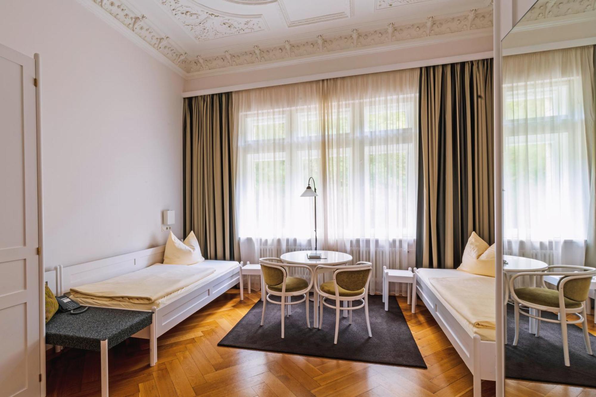 Zweibettzimmer