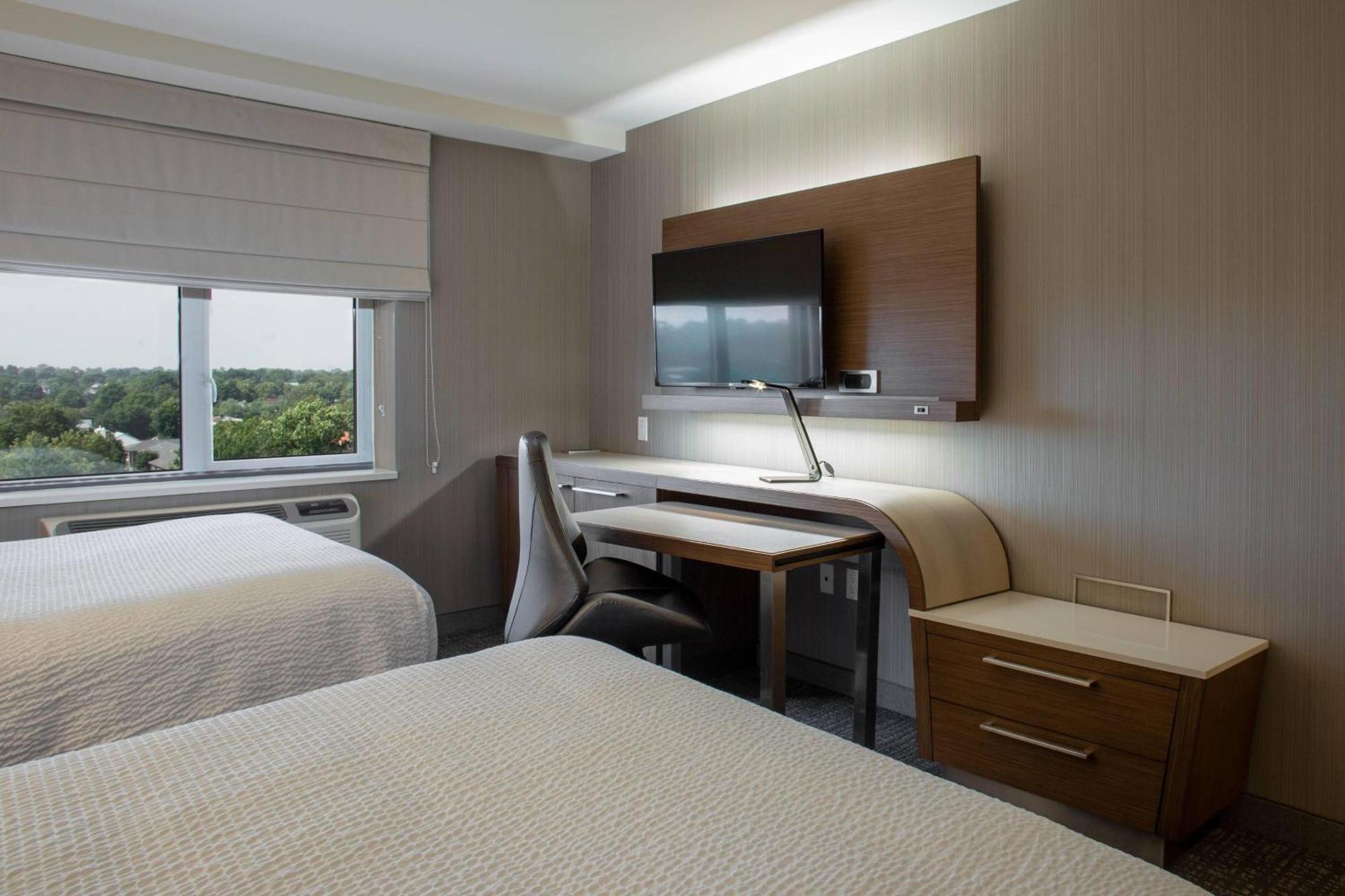 Doppelzimmer mit 2 Doppelbetten