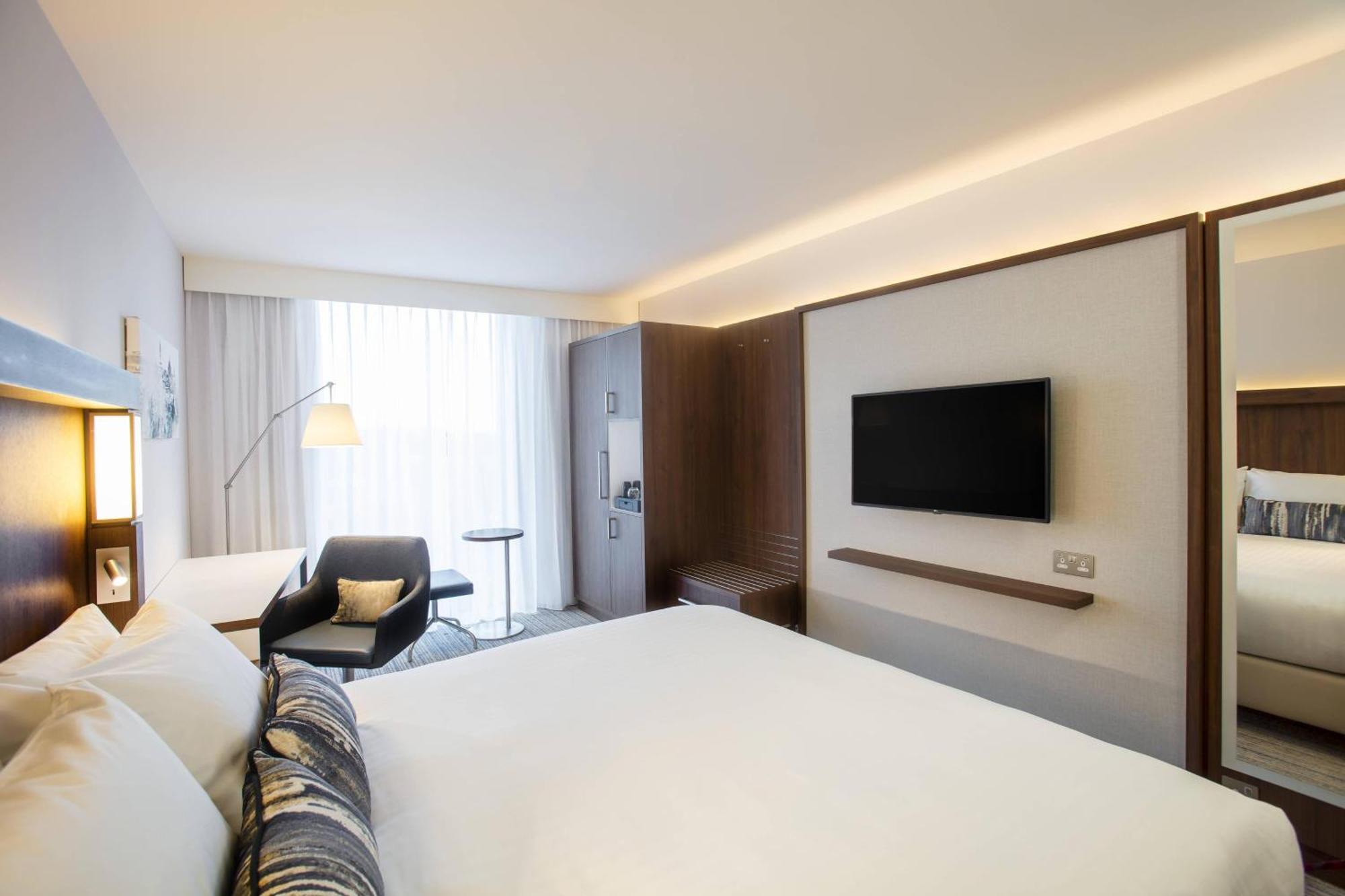 Standard Zimmer mit Kingsize-Bett