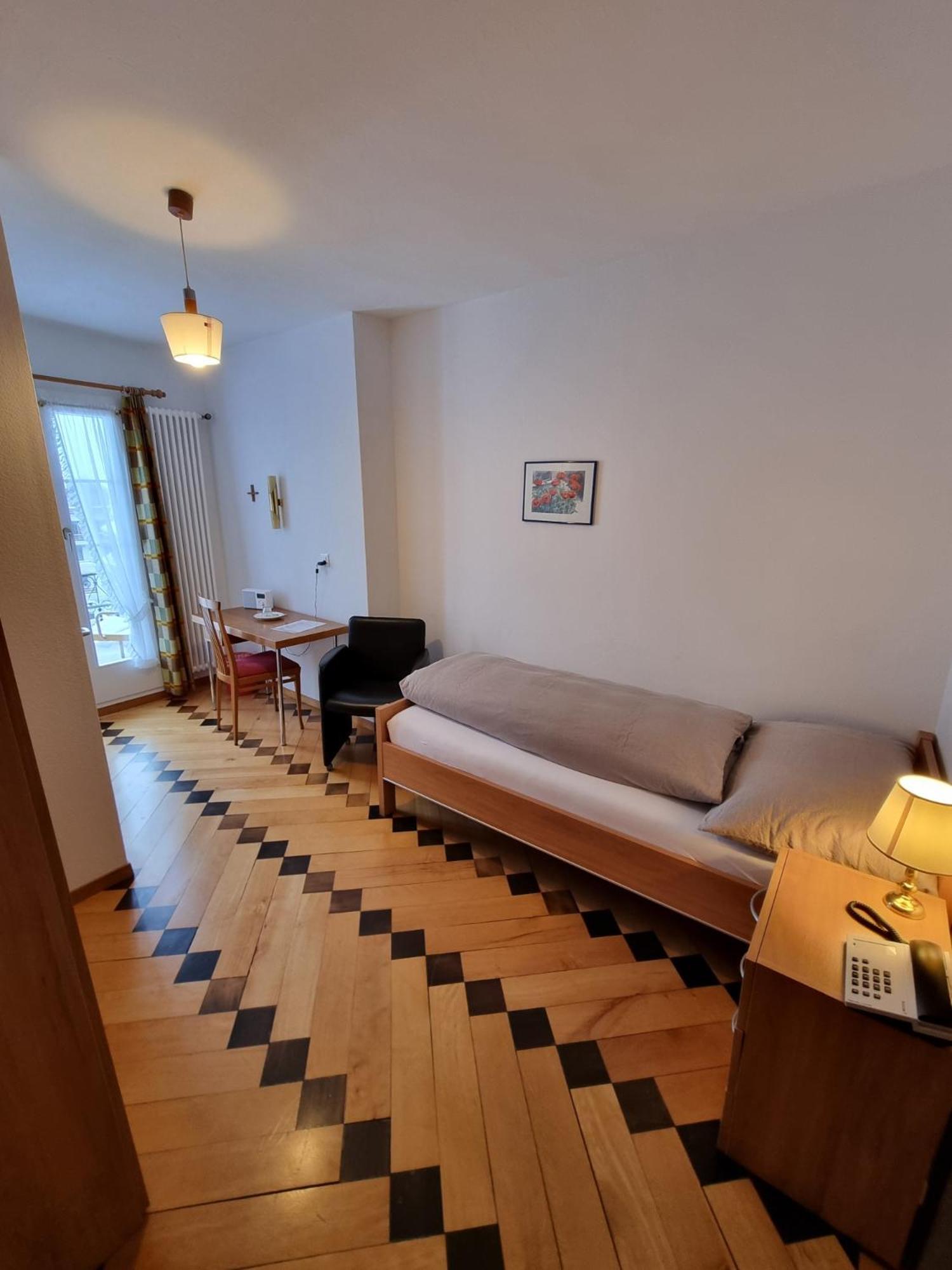 Budget Einzelzimmer mit Gemeinschaftsbad
