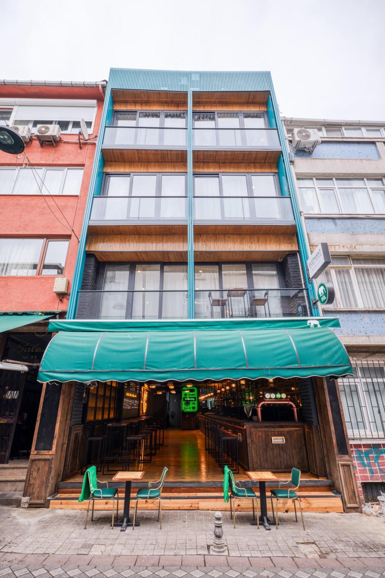 Double Room with Balcony,1635166361:JPEG
