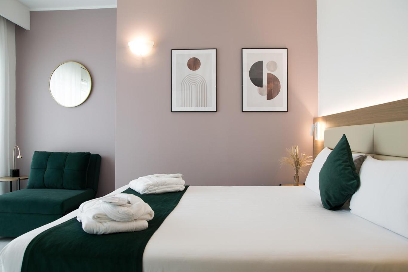 Deluxe Doppel-/Zweibettzimmer mit Balkon