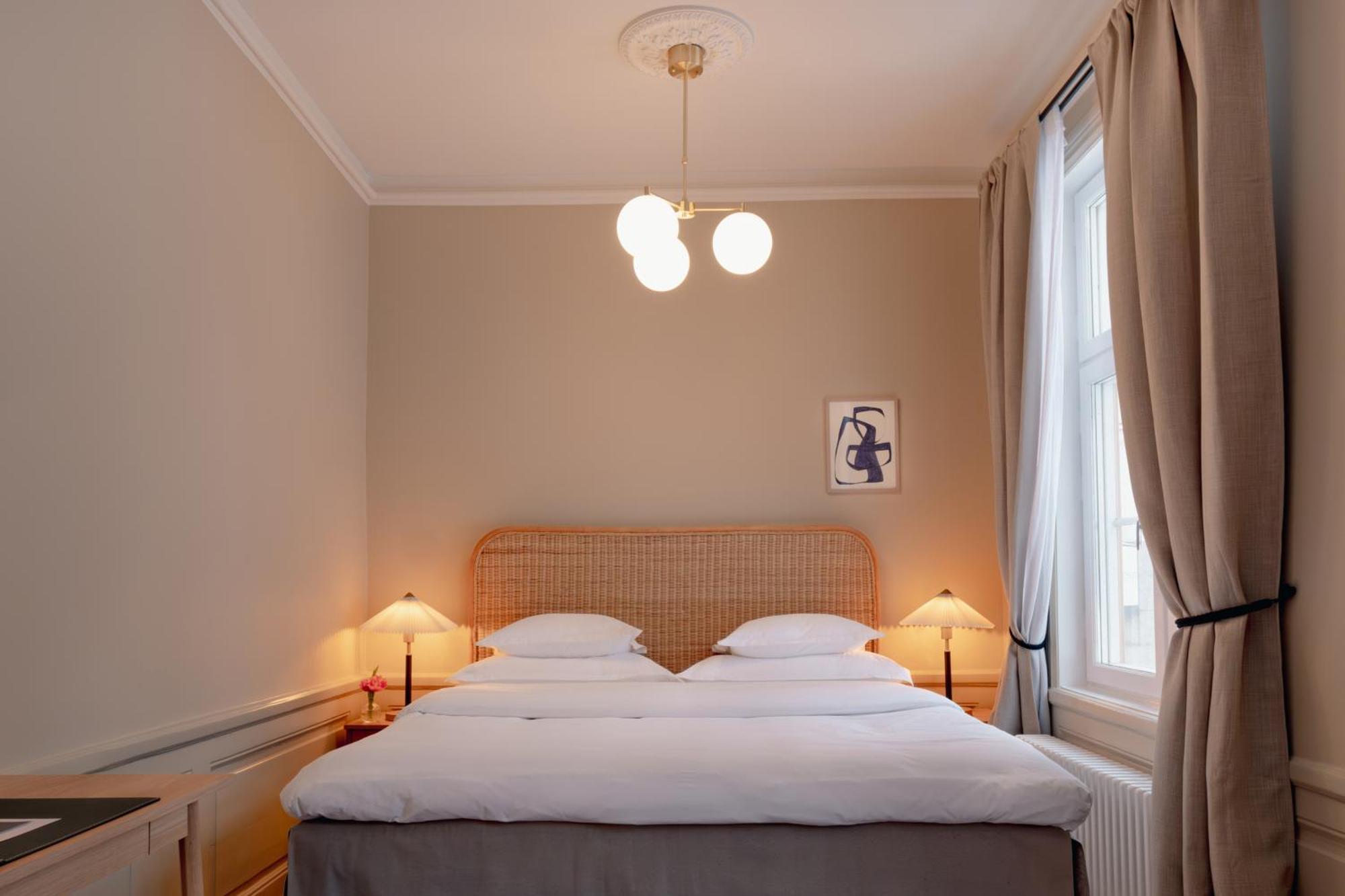 Superior Zimmer mit Kingsize-Bett und Parkblick